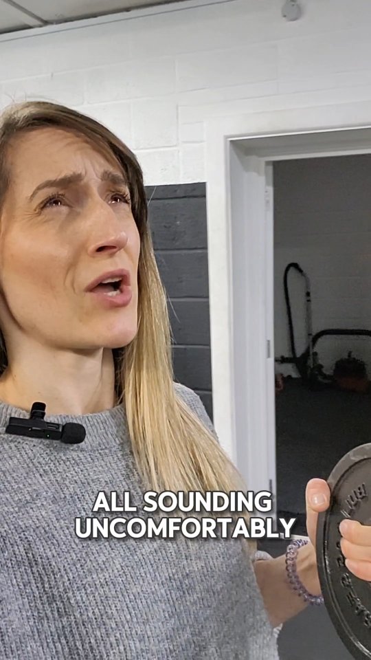 We all get days when we'd rather stick pins in our eyes than exercise.
But if thats making your fitness progress slower than the kids on school mornings then here's my top tip for GETTING IT DONE 💪
9 times outta 10, this works like a dream.
And the tenth time? You moved your beautiful body 🫶 Everyone's a winner!
#gymmotivation #mumlife #weightlosstips #mumswholift #girlswhotrain