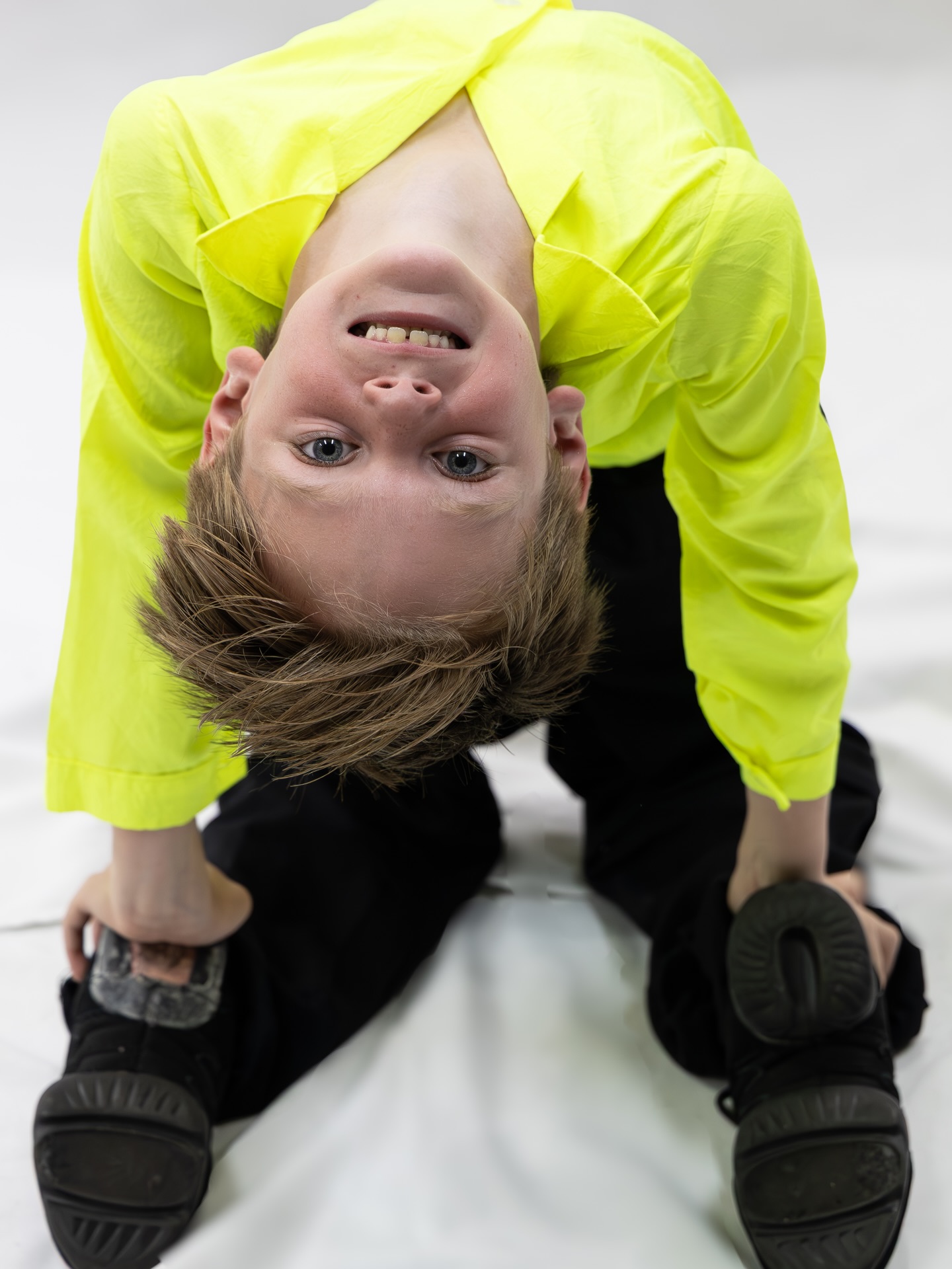 Upside Down yeah you turn me, Inside Out and Round and round 🎶