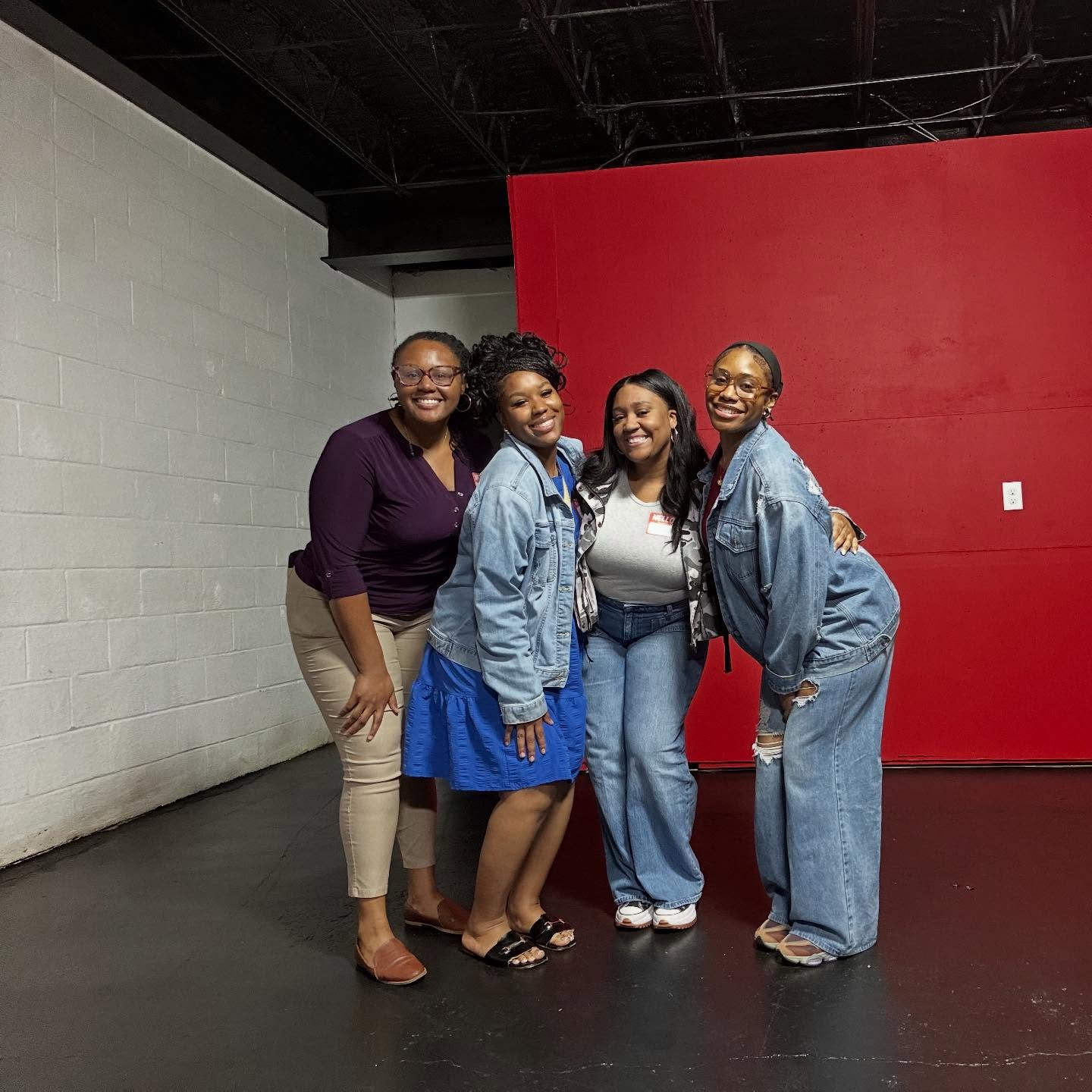 Today’s coffee and create was very intentional. I enjoyed having a sit down talk with my sisters who showed up to create.
#coffeeandcreate #strategicallysocial