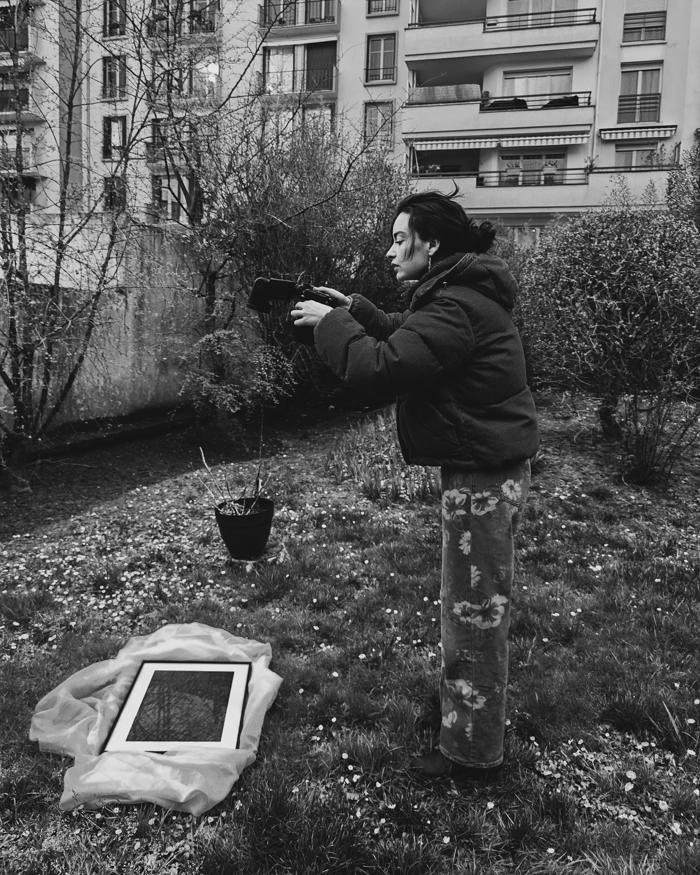 Sororité ✨👯♀️🌻
Photographies des tirages métallisés de Delphine à destination de sa boutique et partage sur les réseaux sociaux et notamment sur son site internet !
Site Internet que je lui crée au fil de l’eau !
Entraide, sororité et souvenirs 💛
Girl power aussi ❤️🔥
@midday_in_paris 🦜
Delphinecholay.com
Romanediez.com