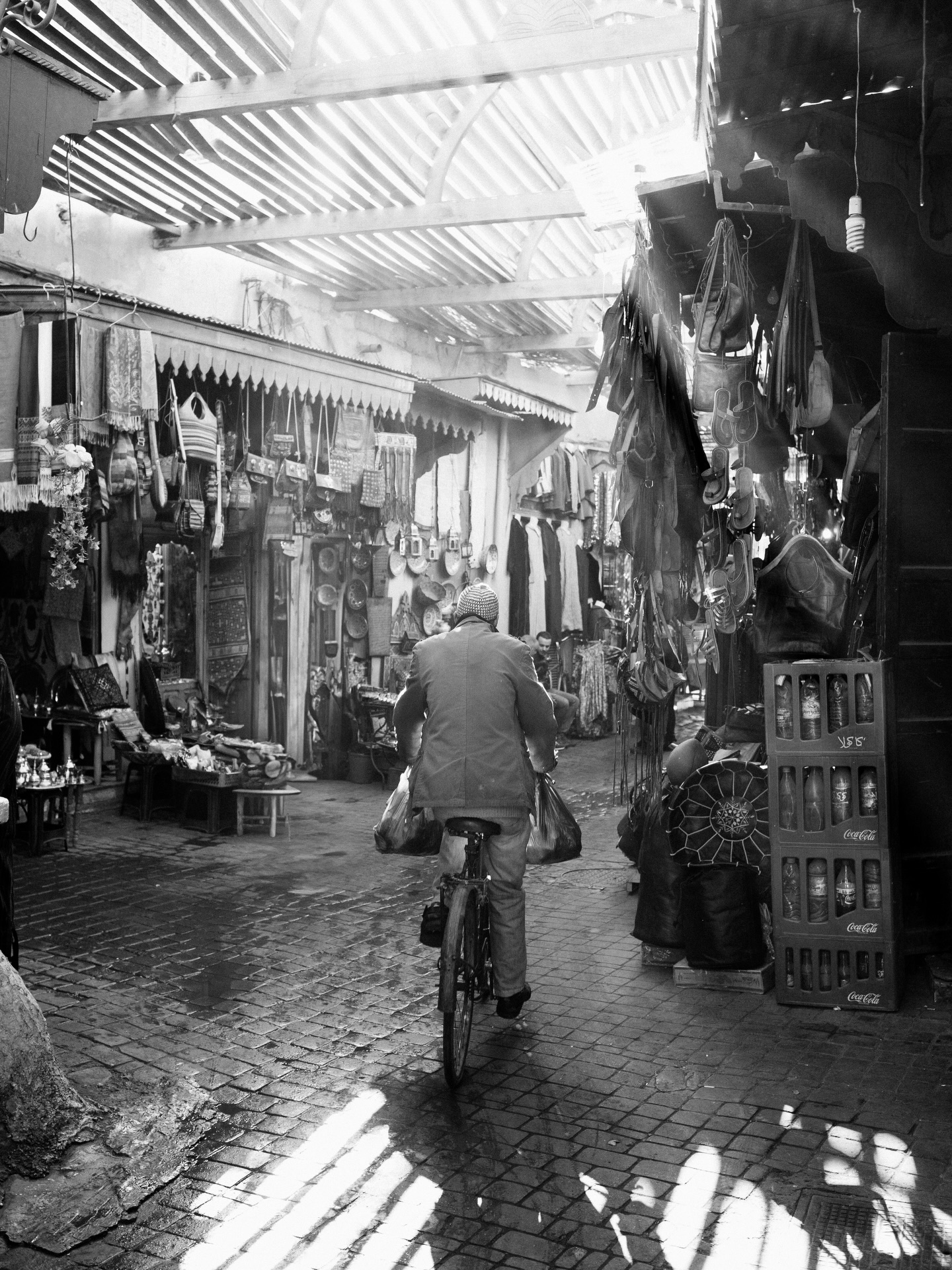 My first solo backpacking trip was in 2014. I flew to Vietnam for a month. Traveling around with only one plan: in 3 weeks I needed to be at the south, to photograph a Vietnamese/Dutch wedding!
It was such an amazing experience. Backpacking by myself ánd taking pictures of that local wedding.
After that, I told myself I wanted to travel at least once a year, which I did.
In 2015 I shot the first two photos in Morocco. It was my first time in this country, not knowing that years later I would consider living there!
I’m so happy I took portraits of local people in every country I’ve been. It brings back personal memories everytime I look at them!
Seriously thinking about printing them all, but I don’t have the space in my house to give them the place they deserve, so I just place them here, at my Instagram wall. Enjoy!
Oh, and let me know if you also want to see the old weddingphotos of that Vietnamese wedding 😉
#reisfotografie #portretfotograaf #travelphotography #vietnam #portretten