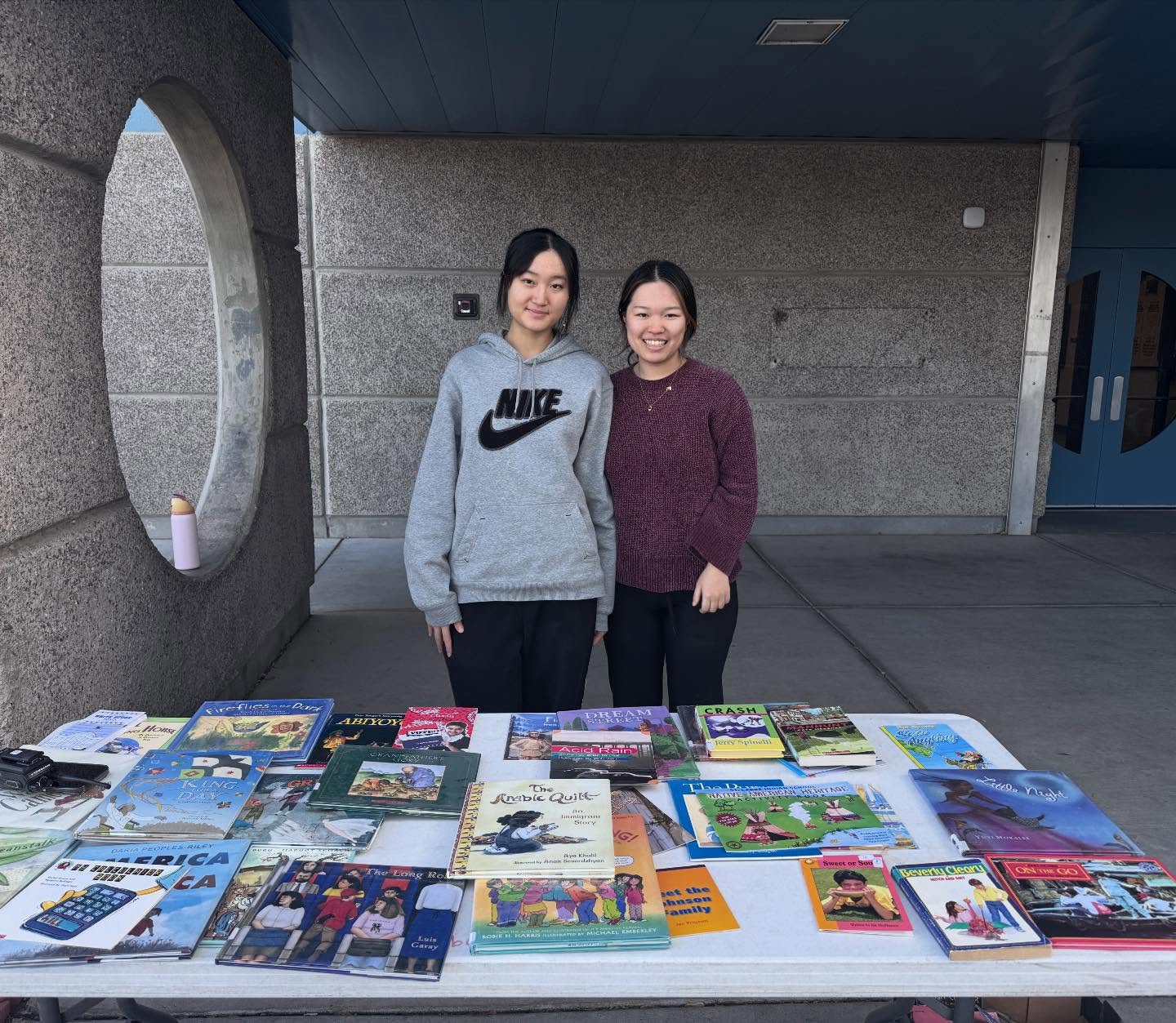 We had a great time handing out books to students at Elaine Wynn elementary!