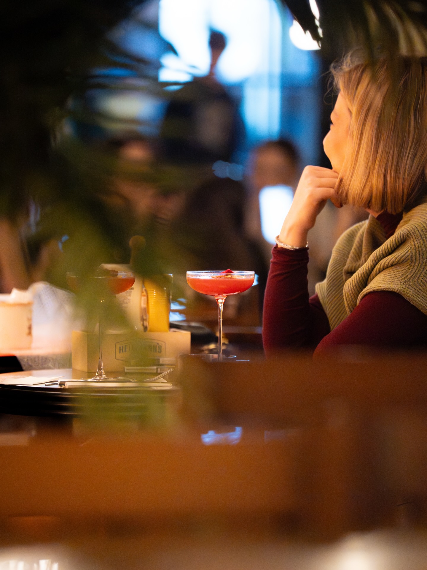 Sip. Smile. Stay. 🤎🥂