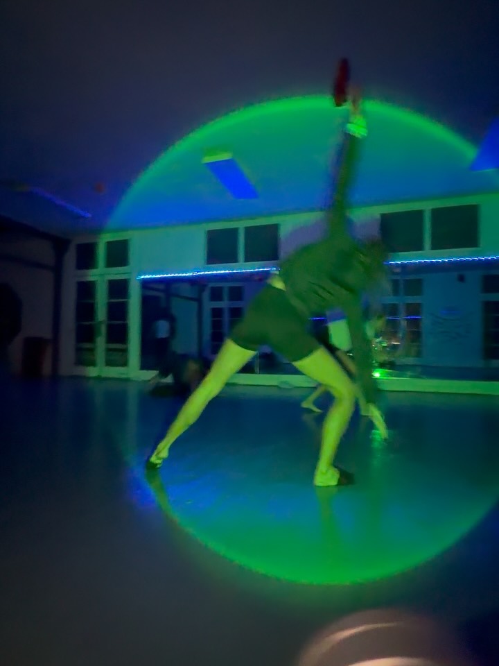 A little glimpse into Monday’s Adult Class ✨ The energy, support, beauty, and joy in these classes are unmatched. Thank you for showing up and sharing your movement with us. Join us this Saturday, 7–8 PM for Adult Ballet 🩷