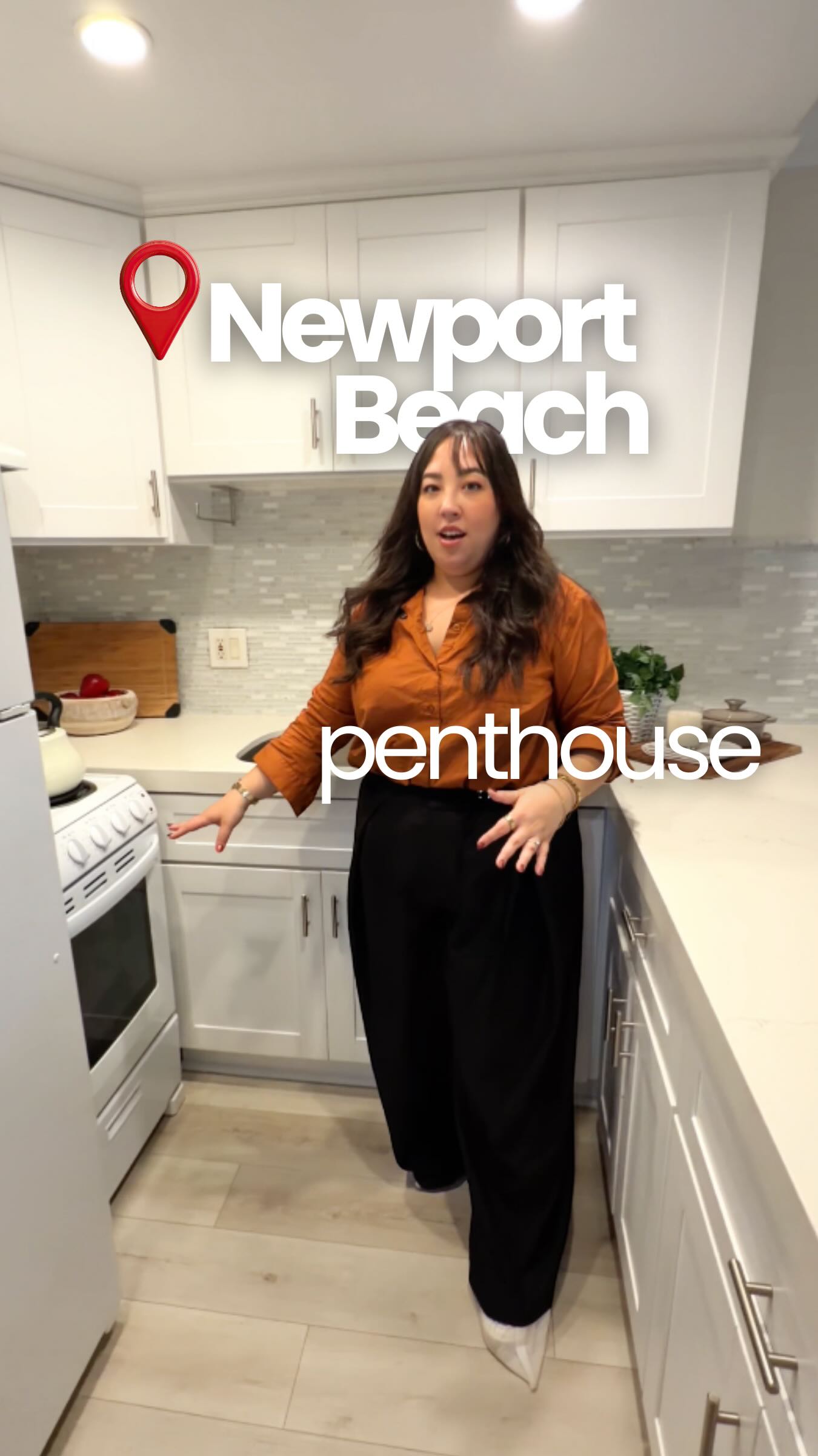 Snag a Newport Beach penthouse for an amazing price!
101 Scholz Plaza is a top-floor, redesigned studio with a smart alcove layout, feels like a junior 1-bedroom. Enjoy peace and quiet in one of the best interior spots (no street noise!), plus a balcony with courtyard views.
Highlights:
+ Fully remodeled: quartz counters, luxury vinyl plank floors, custom tile
+ Two big closets
+ Assigned underground parking with a 220V EV charger
+ Resort-style amenities: pool, spa, gym, tennis, clubhouse
+ Walk to Lido Village, Newport Pier, and the beach
Comment “600” and we’ll send you more info!
Listed by Larry Birnbaum, DRE #01363487, LMB Enterprises