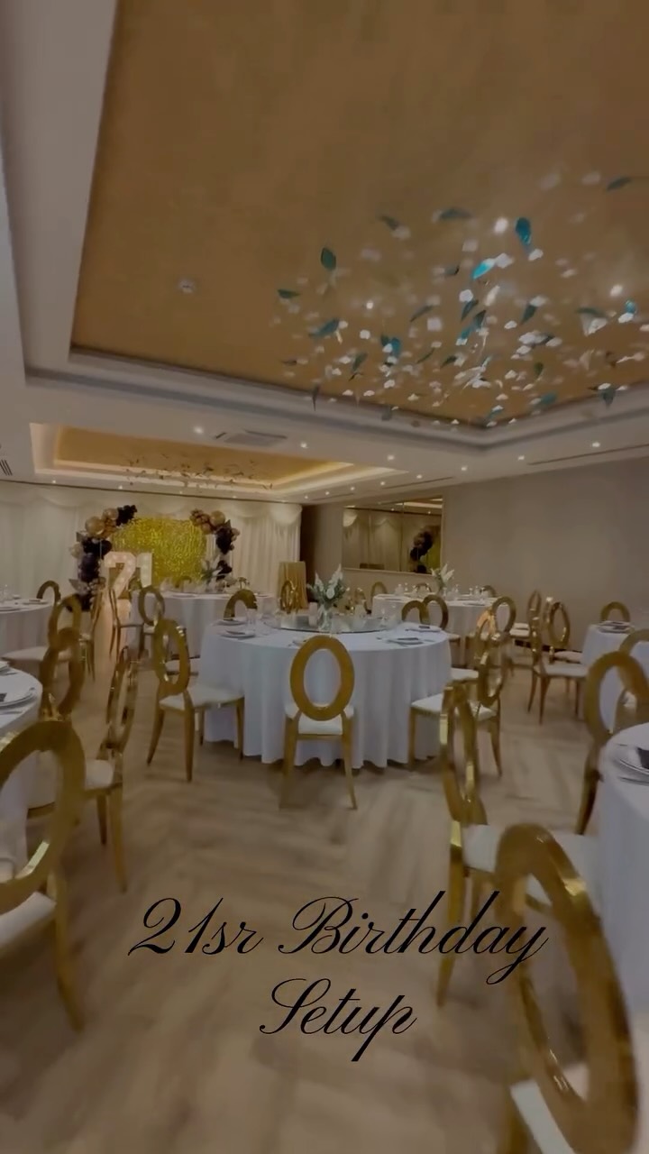 ✨Cheers to 21 in the most dazzling way ✨
We brought the sparkle with a luxe balloon installation, a stunning shimmer wall backdrop that catches every glow, and bold LED numbers shining bright for the big milestone. 💫
Because your 21st deserves more than a party — it deserves a moment. 🥂
@jasminesdecoration
.
.
.
DM to book your display.
.
.
.
#21stbirthday #balloondecorations #birthdaydecoration #lednumbers #manchesterballoons