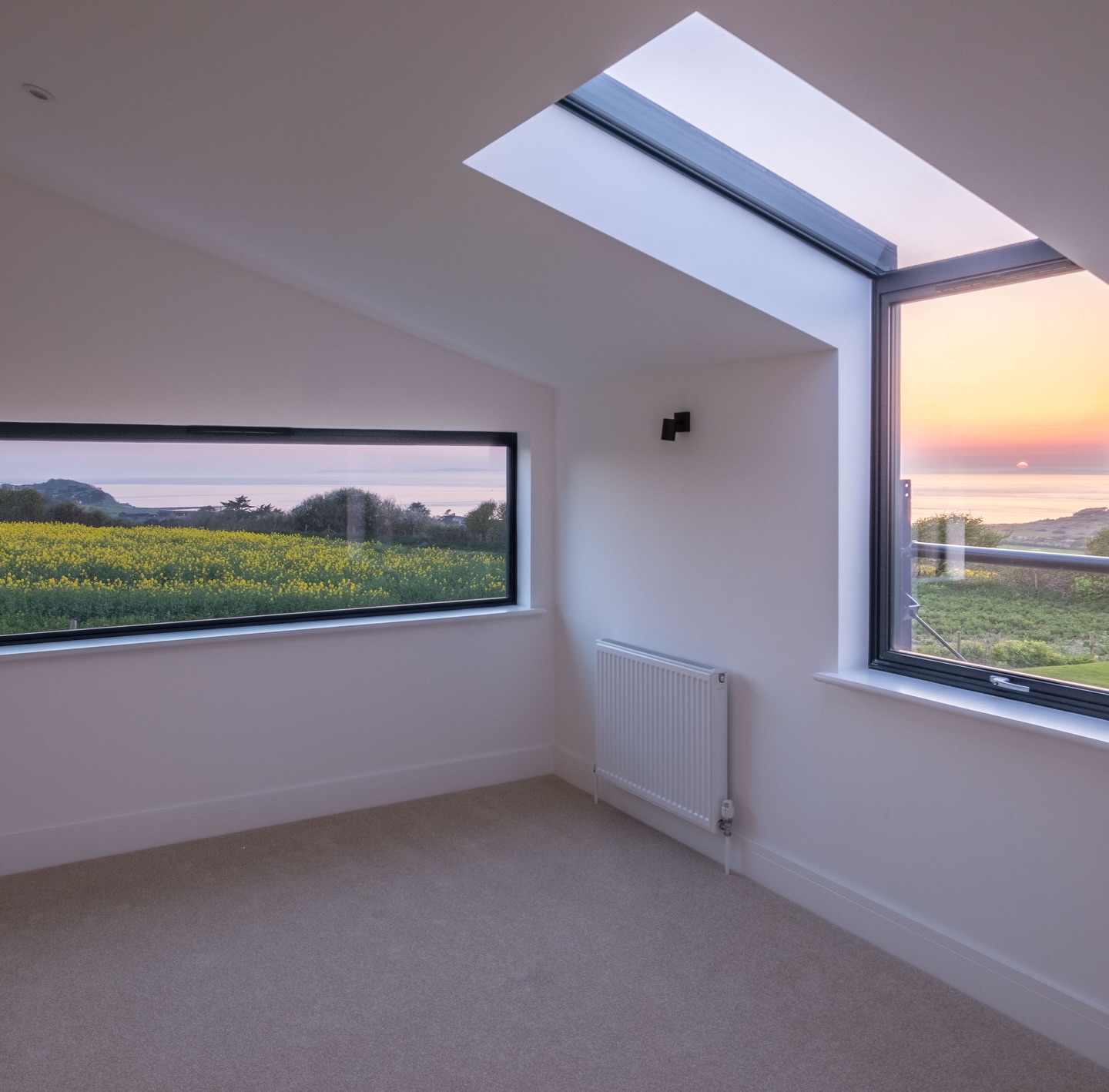 Framing more than light, framing the landscape beyond.
What view is your favourite? ๐๐ป