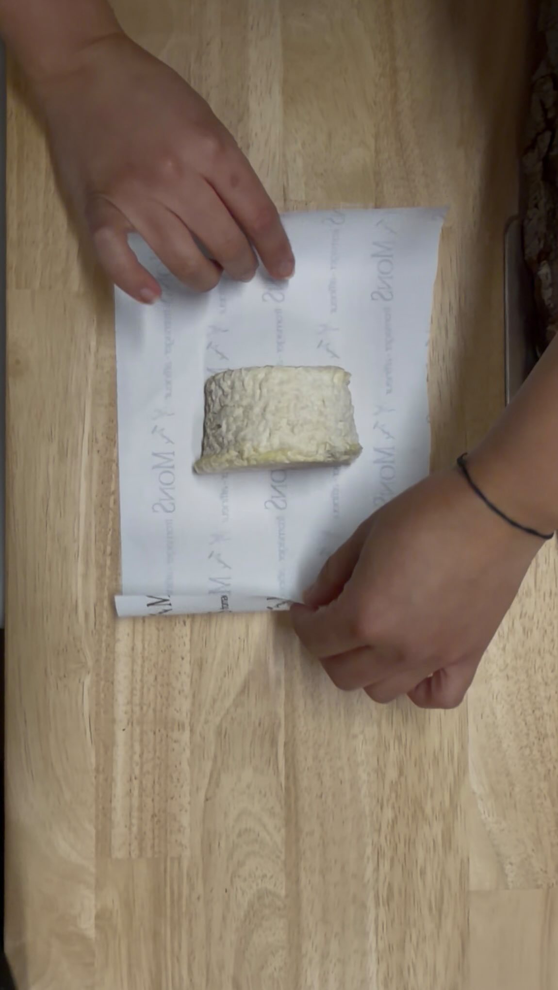 HOW TO WRAP YOUR LEFTOVER CHEESE*
To keep your leftover cheese in the best condition once you’ve bought it, make sure you wrap it back up properly in wax paper or if you don have any, then parchment paper!
For THE best quality I suggest scoffing it all immediately, preferably like an apple.
.
.
.
.
*leftover cheese is a phenomenon and legend that I have heard about where people have restraint and don’t finish their whole cheeseboard
#cheesewrapping #asmr #cheeseboard