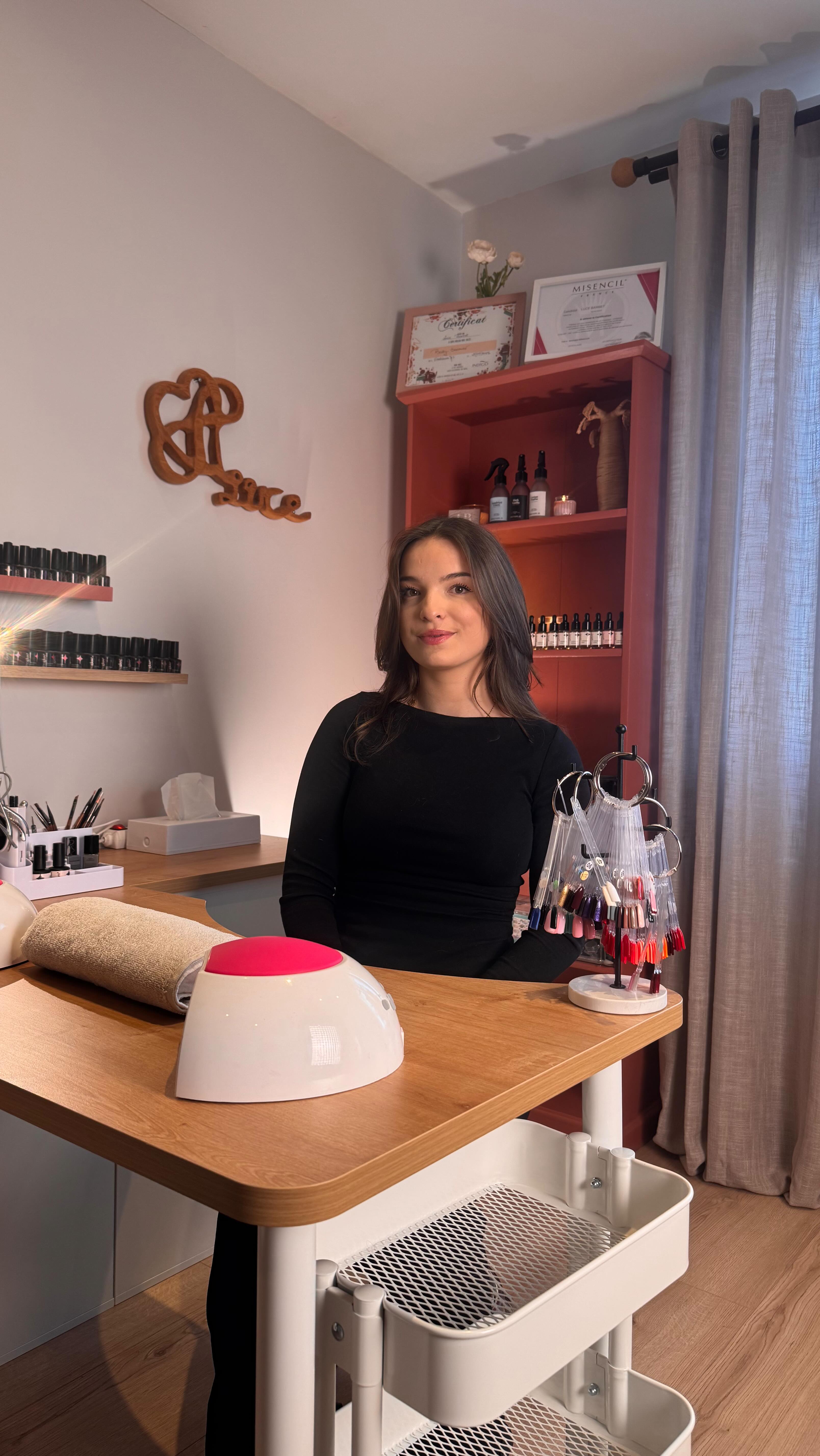 Travailler dans ce domaine est une vraie passion ❤️
Mon site Internet arrive bientôt…
j’ai hâte de vous dévoiler toutes les belles nouveautés que je prépare !