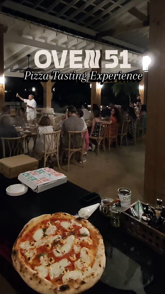 Un aplauso para la pizza y a los recién casados @hola_monicas y @cristoclement13 🫶🏼👽🍕
Gracias por dejarnos ser parte de éste junte para la historia 🇨🇱🇵🇷 ¡Deseándoles muchos años de salud, amor y más pizzas en familia!
#oven51pr #weddings #pizza #pizzalovers #love