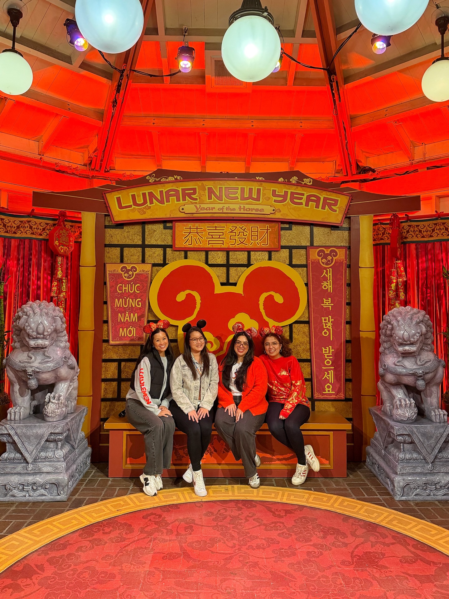 Gung Hay Fat Choy! 🧨🧧🏮The Year of the Horse begins today. Blessings for health, prosperity and luck in the new year - and I really do hope you get rich! 😜 (IYKYK)