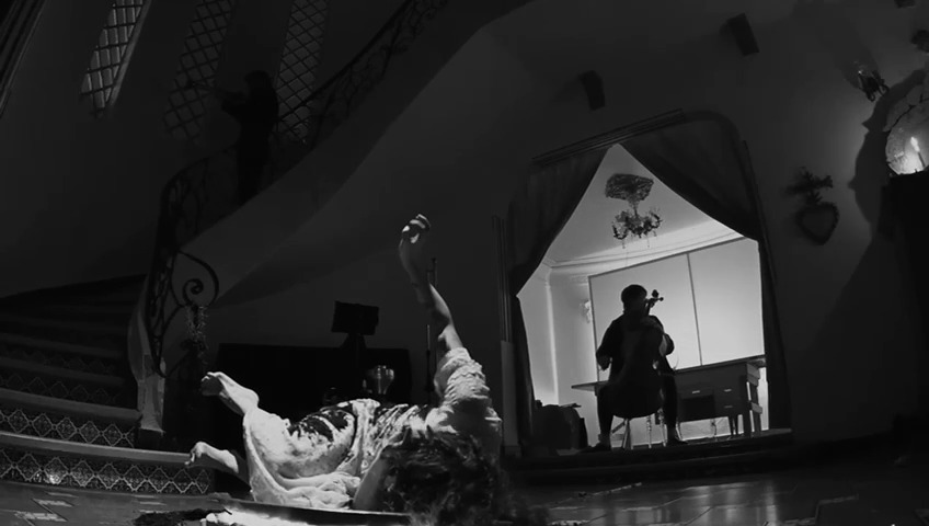 🌕🌖🌗🌘🌑🌒🌓🌔🌕 MATRICES CONSTELARES de @milo.tamez
🌑🌒🌓🌔🌕🌖🌗🌘 Recordar la eternidad no es un tiempo infinito, sino la profundidad de conexión con un solo instante. Recordemos recordar, como cuando cuerpo y tierra eran lo mismo. Hay que volver a caminar de manera sagrada sobre la Tierra. En @womb.residenciasmx @womb.mexico
🪷 4 Stanzas Coreopoéticas Sonoras. Honrar el peso del Origen. Con @raissa_pomposo danza. Luna Loto Anāhata 🪷
❤️🔥《Cuando los Mojaves decimos la palabra Lágrimas》dice Natalie Diaz en su poema "The First Water Is The Body",《volvemos a nuestra palabra para río (Or a river of grief) como un gran río fluyera de nuestros ojos. Un gran llanto.》Nos sumergimos hasta lo profundo de la tierra donde el río se convierte en el primer cuerpo que brota del cuerpo de Lodo de la arcilla de la tierra. Con @ra._moon.
📹 por @arzu_photo
"El Tiempo Ha Perdido Su Eternidad"
¿Qué habita en el silencio de lo que ya no es eterno?
🌕🌖🌗🌘🌑🌒🌓🌔🌕
✨ Febrero ✨
🌒 “Luna nieve eclipse || Origen: Incubación”
🌒 Sábado 28 de febrero
🌒 20:30hrs
🌒 BOLETOS link en bio.