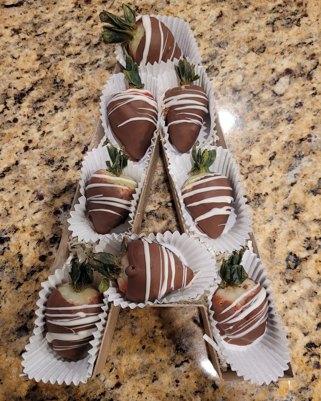 #SmallBusinessSaturday #smallbusinesssaturday #smallbusinesssaturday2021 #smallbusinesssaturdays #chocolatecovered #chocolatecoveredtreats #chocolatecoveredstrawberry #chocolatecoveredstrawberries #letterboxgiftsarethebest #letterboxgiftsarebest #letterbox #letterboxgifts #letterboxsweets #treat #treatyourself #treats #treatbox #chocolate #chocolatelover #chocolatelovers #chocolatecoveredstrawberries #treatyourselfwell #treatyourself #gifts #giftbox #giftsforher #giftideas #giftofgiving #giftofgiving #giftoftheday #giftoftheday🎁❤️