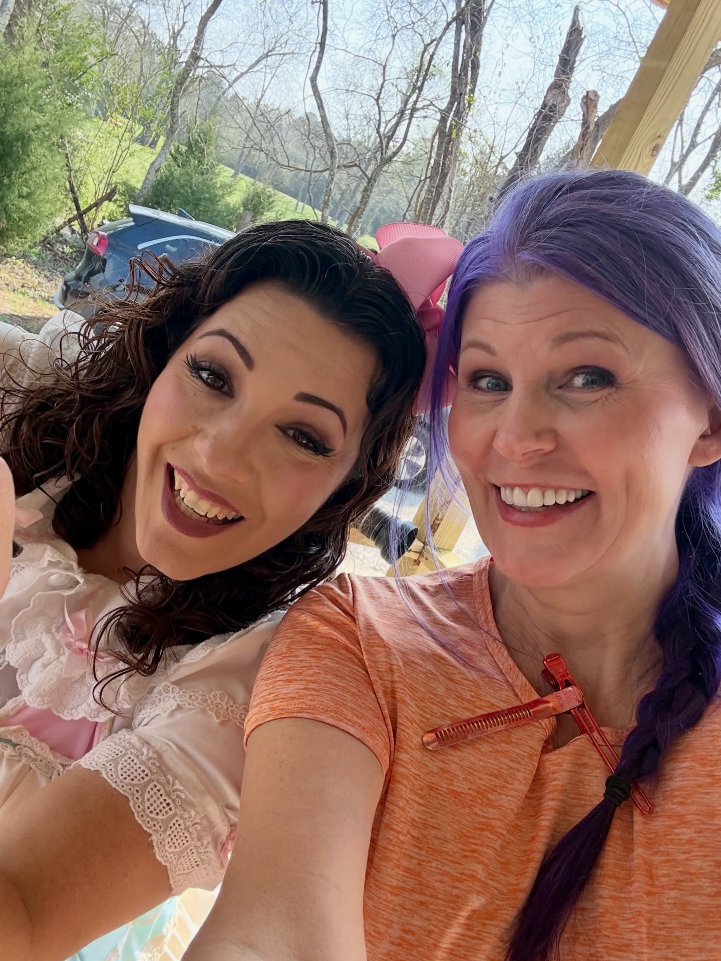 When you’re working on a project with another face painter and the collaboration was easy and seemless…. #goals
#onset #mua #sfxmakeup #teamup