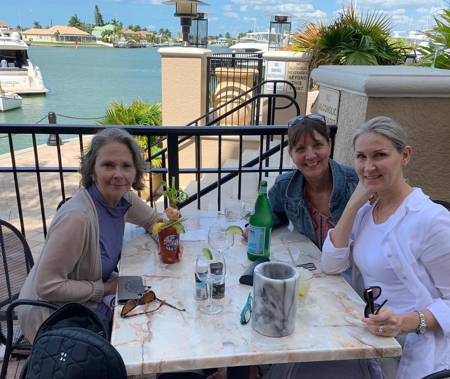 Feeling loved, connected and alive. I got to spend a few amazing days and evenings with these two beautiful humans. So grateful for their friendship. It’s never to late for a first girls trip.
#instareturn
#wisewomen
#friendship
#floridafun