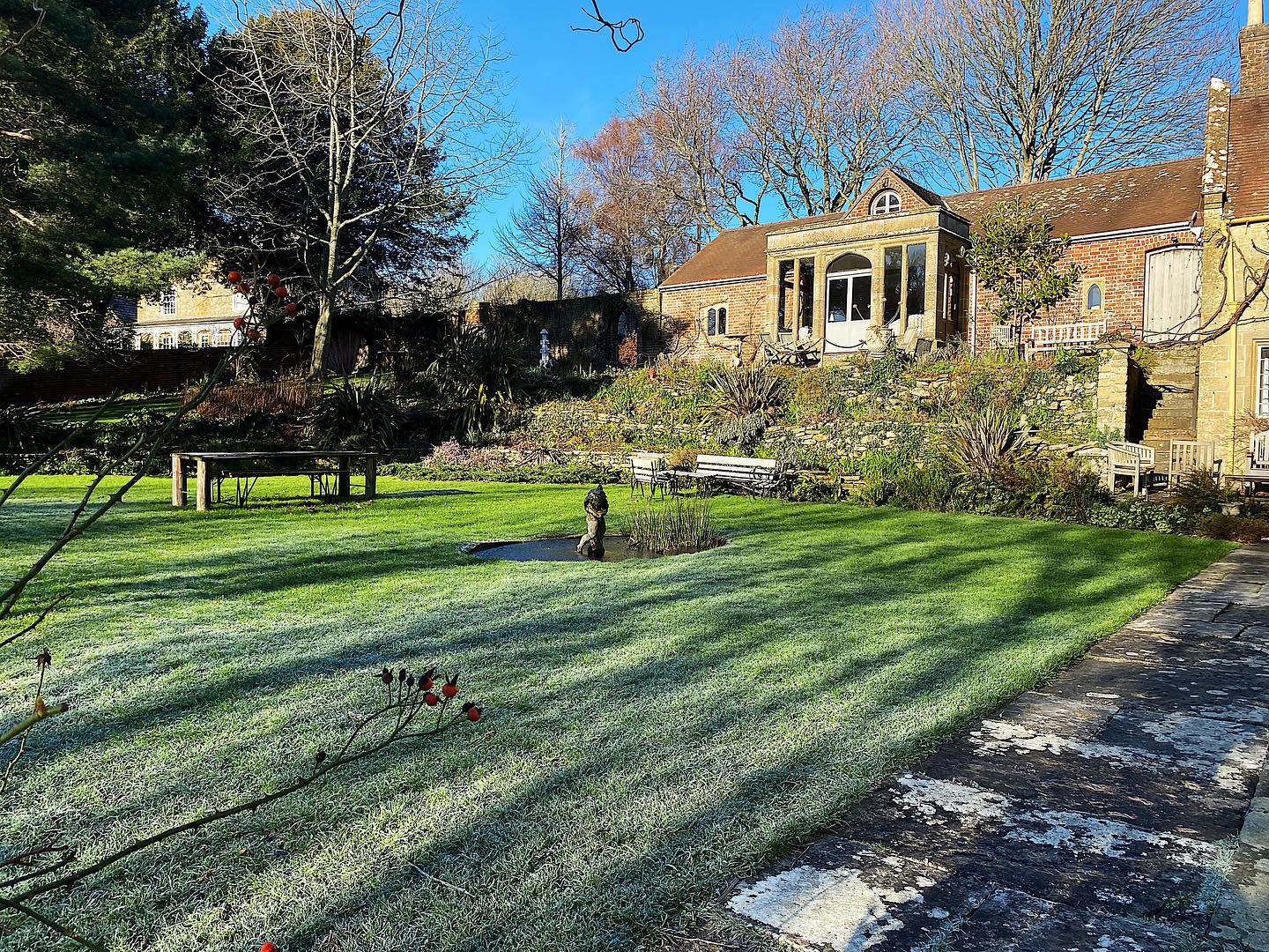 Beautiful frosty morning here at Symondsbury Manor❄️
Hope everyone’s staying warm - happy Friday 😊
#symondsburymanor #symondsbury #dorset #bridportdorset #jurrasiccoast #dorsetcoast #englishmanorhouse #englishmanors #englishmanorhousestyle #selfcateringaccommodation #selfcateringholidays #selfcateringholidaysuk #selfcateringholidaysdorset #dorsetholidays #uniqueholidayrentals #englishmanor
