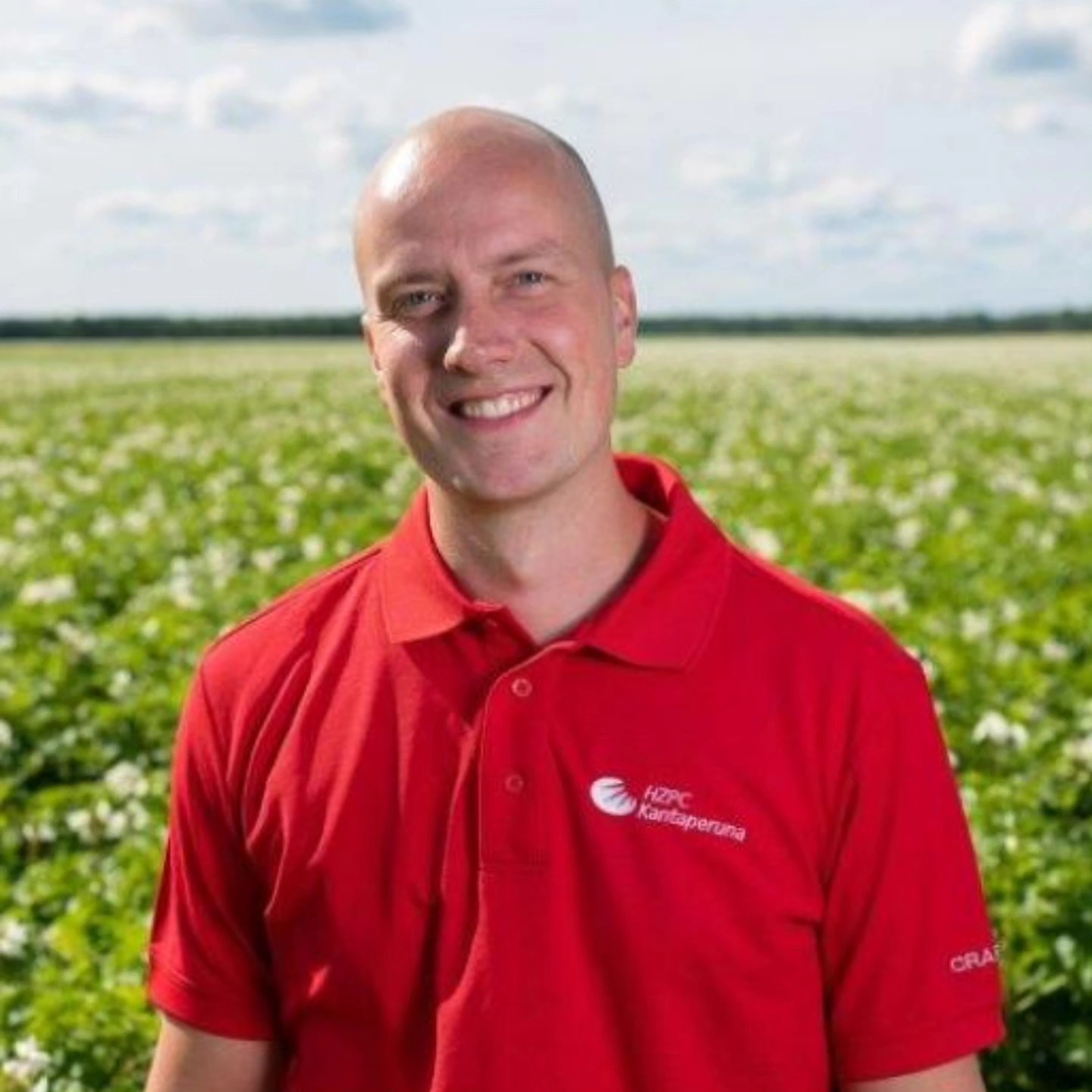 ❗️Nimitysuutinen❗️HZPC Kantaperunan toimitusjohtajaksi on nimitetty 1.7.2025 alkaen Mika Paassilta. Mika on työskennellyt yrityksessä 16 vuotta, joista viimeiset neljä muutosjohtamisen tehtävissä HZPC:n Euroopan-organisaatiossa Hollannissa. Mikan paluu Suomeen vahvistaa HZPC Kantaperunan siemenperunatuotannon ja markkinoinnin osaamista entisestään. Toivotamme Mikan lämpimästi tervetulleeksi!🤩 Lue lisää Mikan ajatuksista: www.kantaperuna.com #nimitysuutinen #hzpc #kantaperuna #hzpcfinland