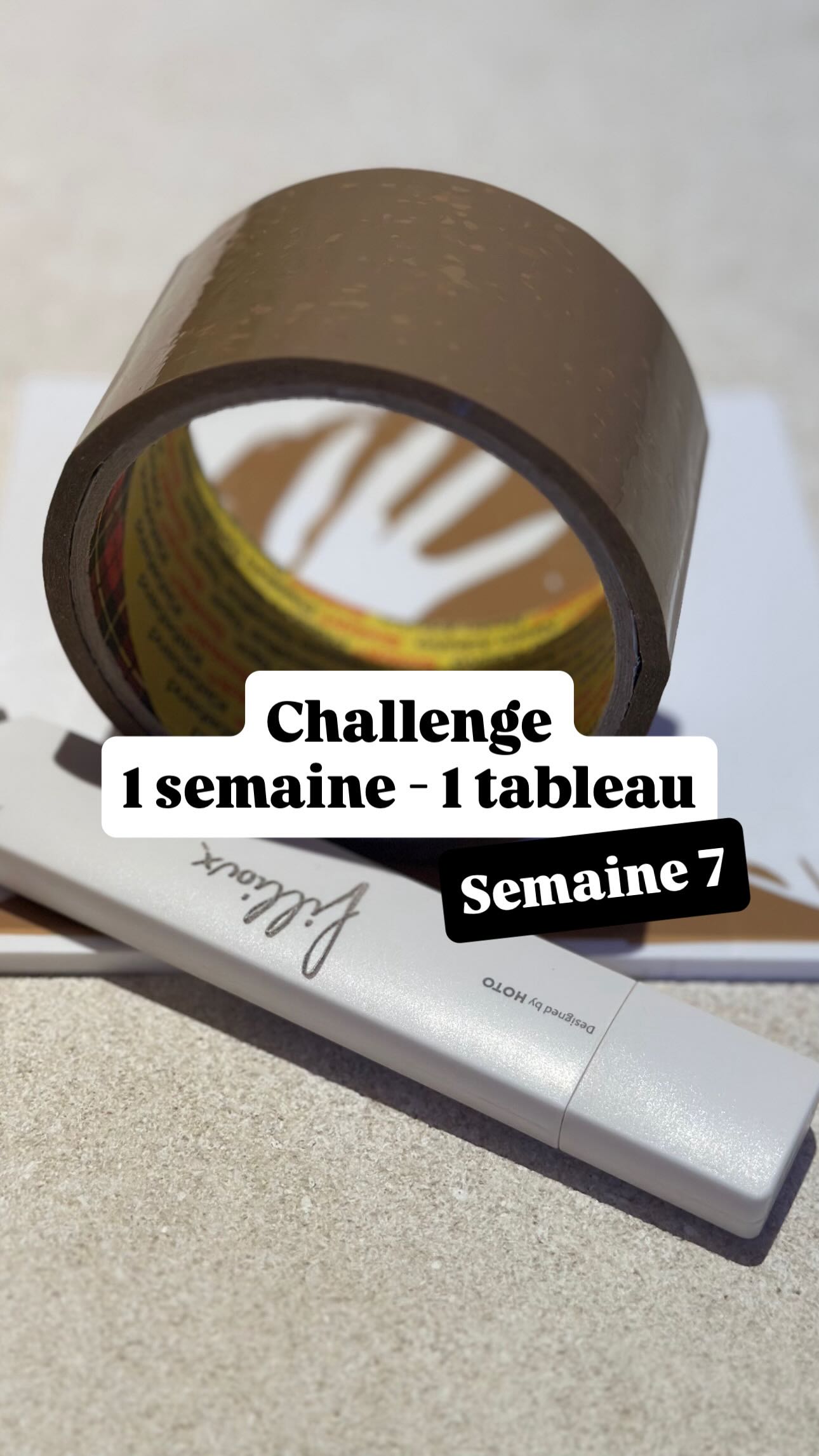 Challenge « 1 semaine - 1 tableau »
SEMAINE 7 - « Love of My Life » ❤️
.
Ces mots résonnent comme une promesse douce, un murmure au creux de l’âme. Ce n’est pas seulement une déclaration, c’est un refuge. C’est la personne qui transforme mes jours ordinaires en souvenirs lumineux, celle dont le sourire apaise les tempêtes et dont la présence rend le silence confortable.
.
C’est le regard qui comprend sans explication, la main qui rassure sans parler, le cœur qui bat un peu plus fort quand l’autre s’approche. C’est choisir chaque jour, encore et encore, d’aimer avec simplicité et profondeur.
.
🩷
.
A la semaine prochaine !
.
#artcontemporain #tapeart #1semaine1oeuvre #challenge paulinefillioux