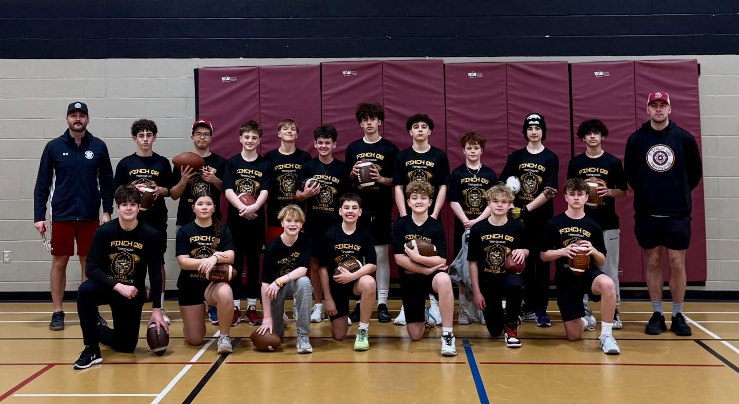 Total Quarterback Camp - Junior Varsity Group #SLINGTHEROCK 🎯