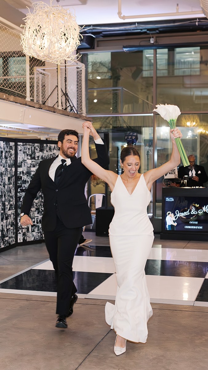 Okay everyone tag your OG person in the comments to remind them how much you love them and that you’d always share your pashmina with them in 30 degree weather!💖✨🥶
•
•
📸 Cover Photo: @kileyannphotography
•
•
st. louis wedding planner, missouri wedding coordinator, st. louis wedding coordinator, st. louis wedding venue, LGBTQ wedding planner, LGBTQ wedding vendor, missouri wedding planner, southern illinois wedding coordinator, southern Illinois wedding planner, unique wedding design, st. louis day of wedding coordinator, wedding day coordination in st. louis, 2026 bride, 2027 bride, 2026 groom, 2027 groom, engaged 2026 couples, engaged 2027 couples, stress free wedding planning in st. louis, st. louis wedding photo locations, st. louis wedding photographer, wedding planning tips | #weddingplanner #weddinginspo #engaged #2026bride #2027bride