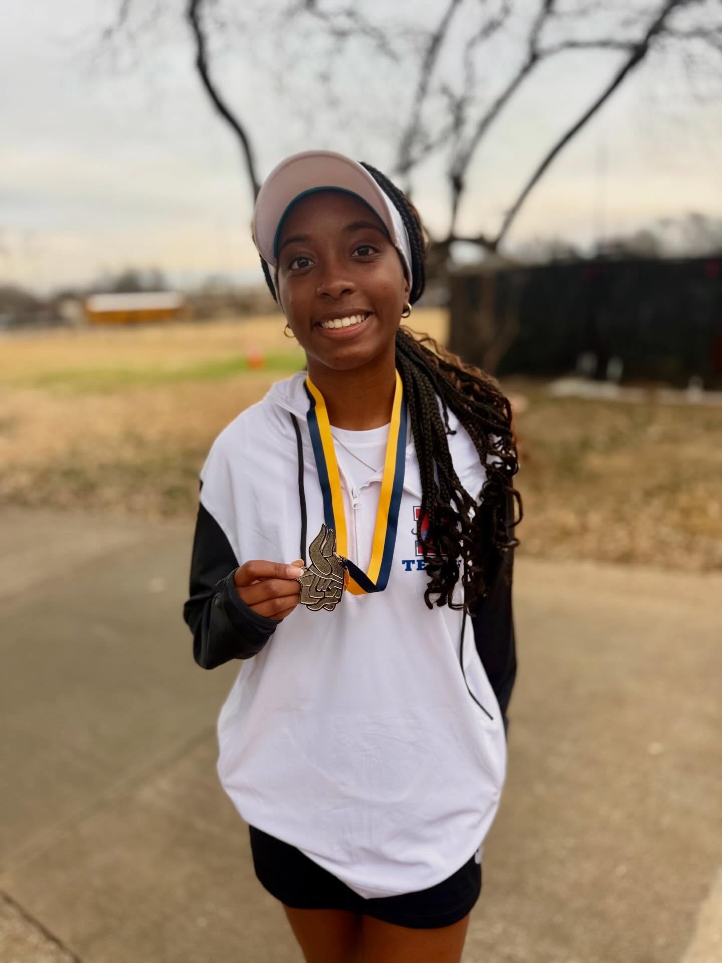 From practice courts to podium finishes 🥈 Lauryn and her partner Caden battled their way to 2nd place at Arlington Tennis Center! So proud of their growth, resilience, and teamwork. Keep it up! 💪🎾
#DTEA