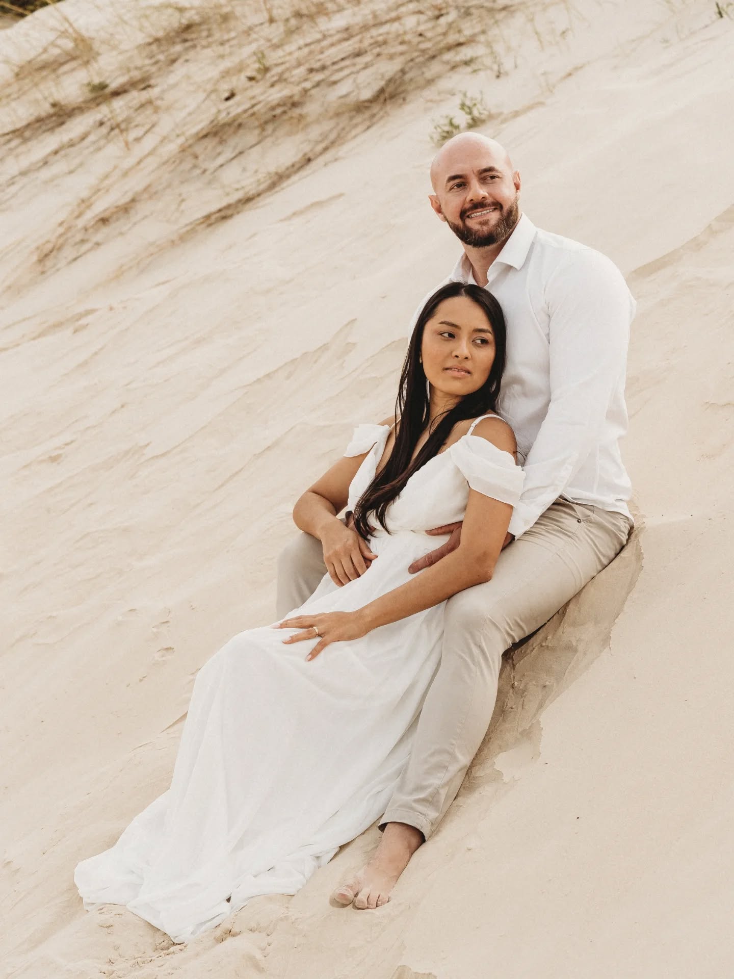 A vida tem seus próprios caminhos, e às vezes ela cruza destinos que pareciam distantes
Toda a felicidade do mundo para este casal!
Taynara e Grégori 🩷