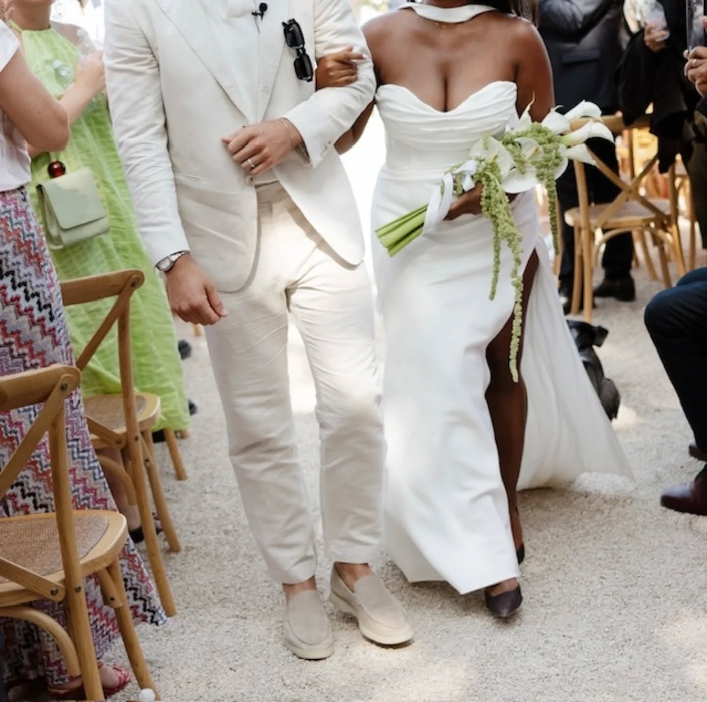 🌿 A & K 🌿
05.07.2025
@lagrangedejavon
@jadedstories.jpg
@marifinbridal
@jonasjaekenmedia
@melaine.bois.fleuri
#mariageenprovence #weddingprovence #weddingsouthoffrance #weddingbouquet #bridalbouquet