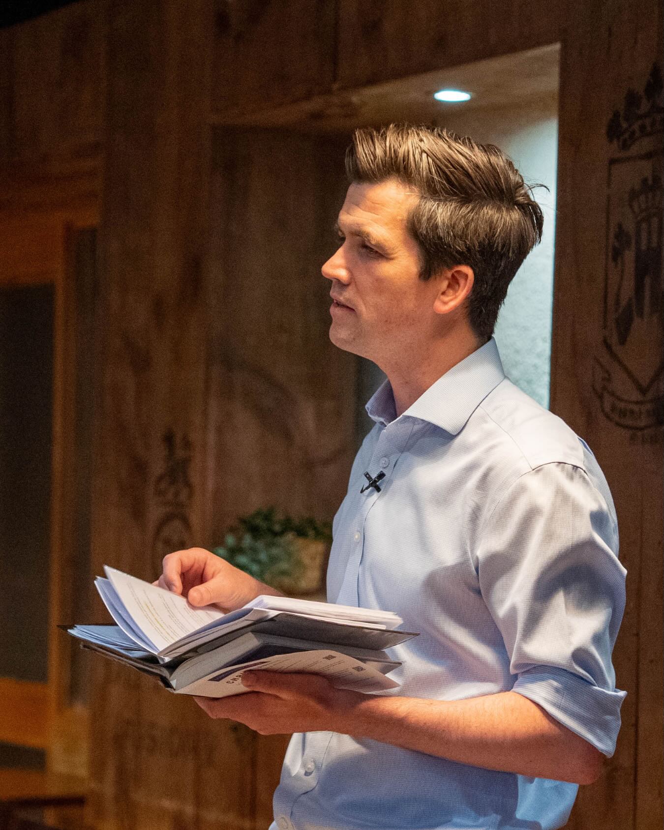 Each week Christians gather at Gospel at Work lunchtime talks across London to hear God’s word read and explained.
The format is really simple, and the talks are short and accessible - whether you’ve been a Christian for years or have lots of questions.
You can get a flavour of our talks by visiting the resources page on individual lunchtime talk’s websites (find your nearest at gospelatwork.org.uk/map), for example: londonbridgetalks.org/sermon-archive
#gospelatwork #bible #lunchbreak #london #christianity