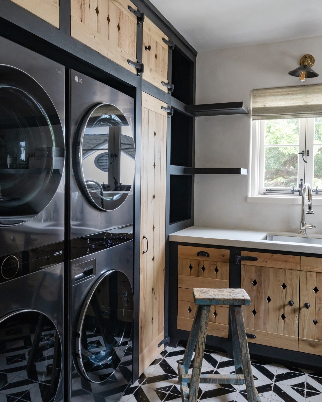 The best systems aren’t noticed. They simply support the way your day unfolds.
That’s where thoughtful space planning makes the biggest difference.
