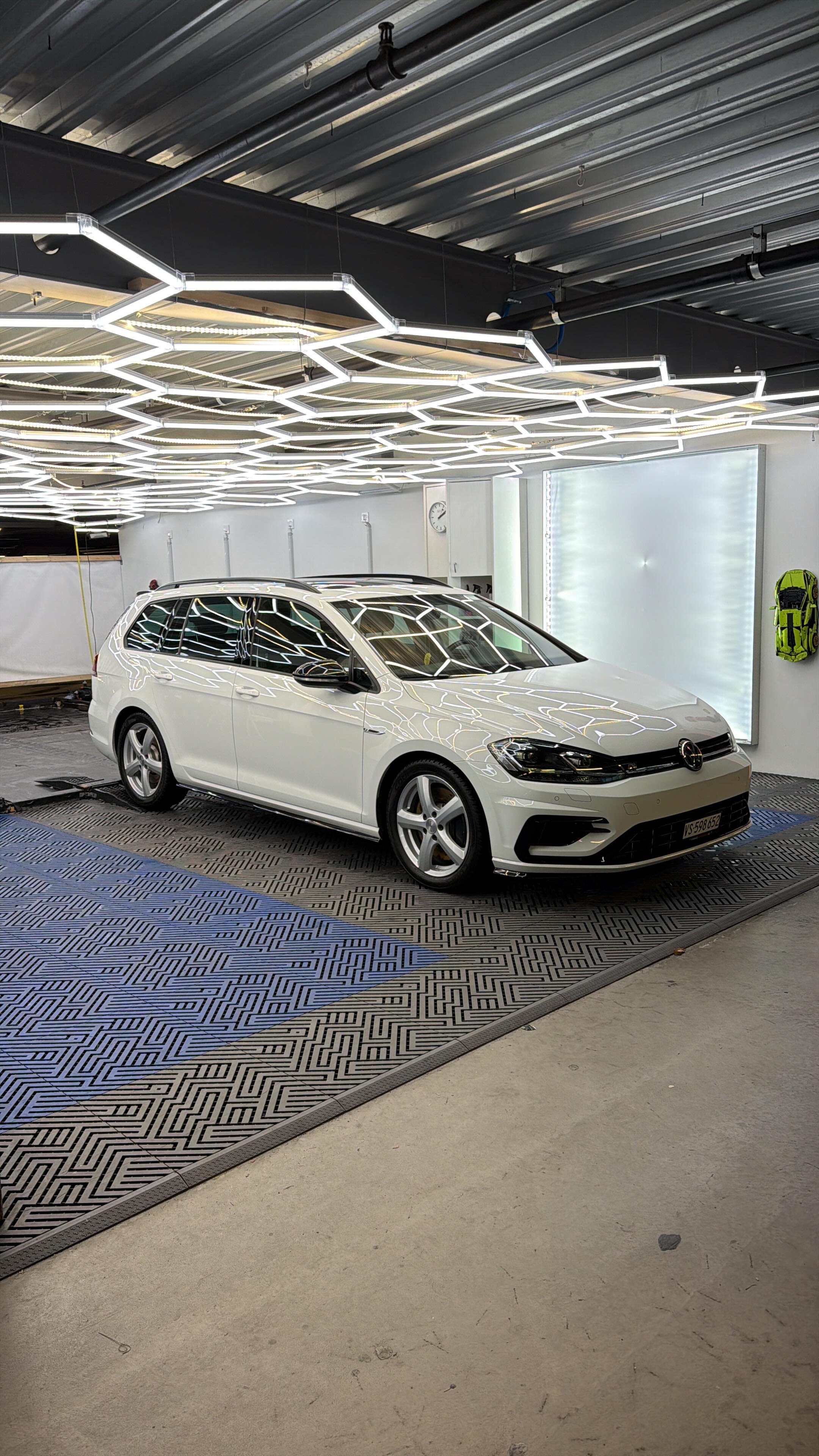 🔥 Golf 7R – Disponible en location
Performance, sonorité et transmission intégrale pour un maximum de plaisir.
Parfaite pour un week-end, un événement ou simplement pour se faire plaisir.
À partir de 160.- / jour
📍 Martigny
📩 Réservation en message privé
#EasycleanVS #Golf7R #LocationVoiture #Valais