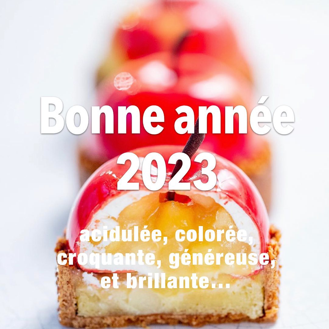 On vous souhaite le meilleur en rencontres, partages, et projets pour cette nouvelle année 2023 que l’on espère croquer à pleines dents 😉
🍎🍏❤️⭐️⭐️⭐️⭐️⭐️
Au plaisir de vous croiser sur le salon @maisonetobjet
#bonneannee #2023
#douceur #food #pommes #apple #foodstagram #instafood #color
#2023 #janvier2023 #happynewyear
#rp #agencedepresse
#vkbpr
💫
📸 photo @cedricgrolet