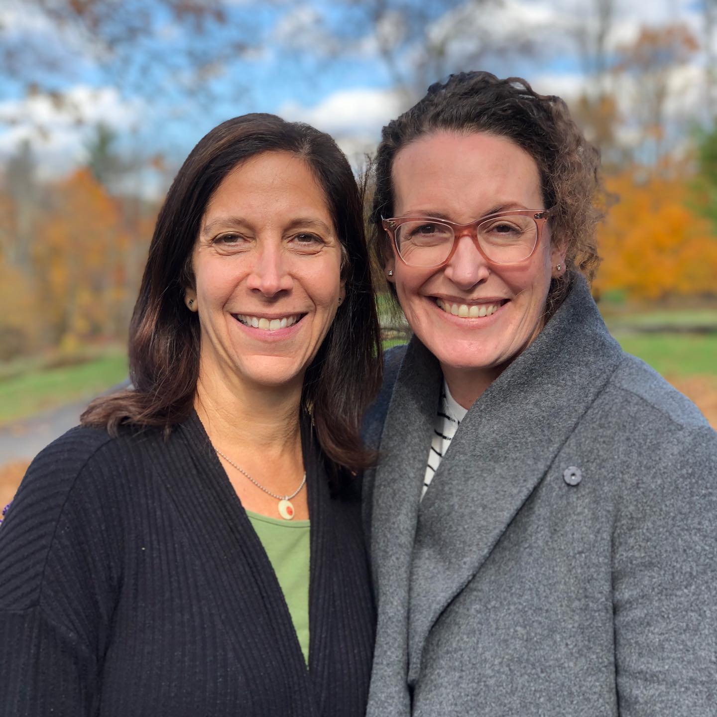 Long Overdue Announcement! I am thrilled and blessed to welcome Lauren Akers (aka #babyblissct) to Forrester Lactation! Her list of accolades include (but are not limited to!) years of being a compassionate birth & postpartum doula, amazing breastfeeding counseling & assessment skills, is able to get all babies smiling, and drumroll please……she is now available for HOME VISITS! Office visits and telehealth also available.
#forresterlactation #breastfeedingusa #lalecheleaguect #weha #avon #tot