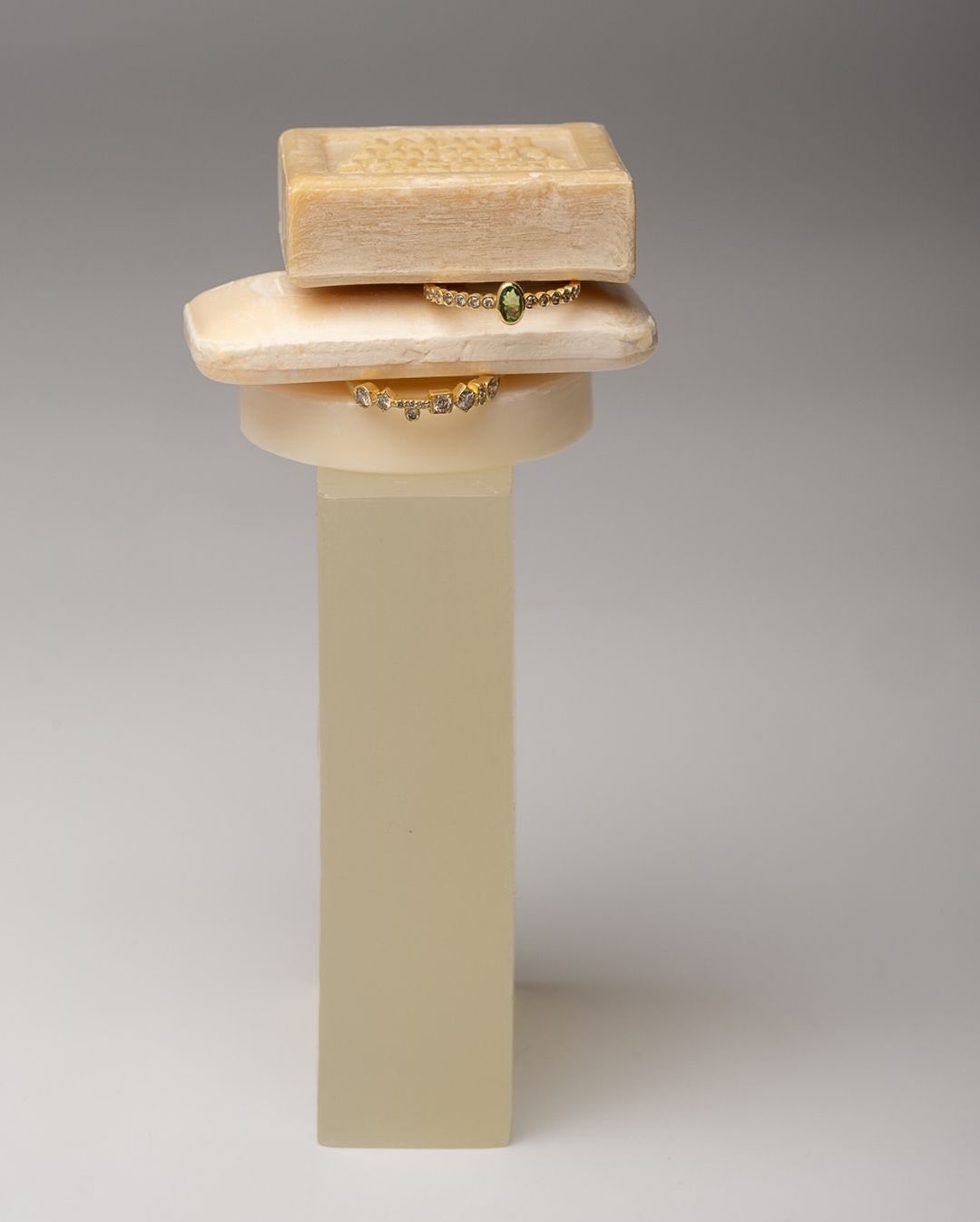 Broderie and sythesis rings 💚✨ #fotinipsarouli #fotinipsaroulijewellery #handmadejewelry #finejewelry #ring