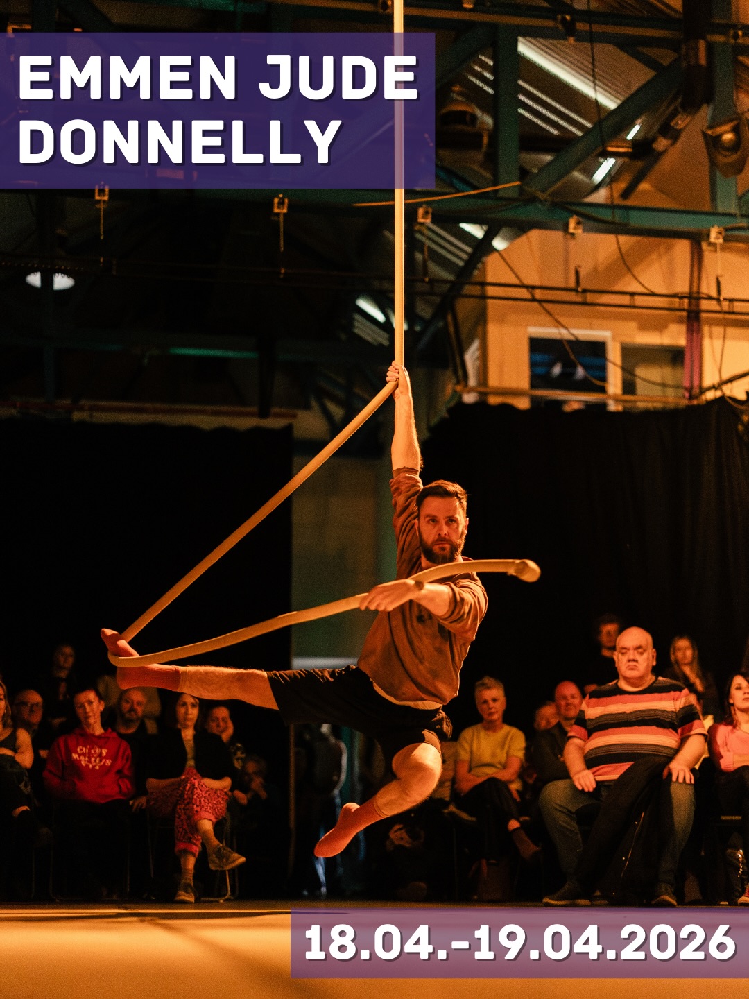 💜GUEST TEACHER ALERT💜
Ropies UND Silkies! Wir haben einen Guest Teacher für euch: Emmen Jude Donnelly (@emmen_jude_donnelly ) kommt von 18.-19. April zurück nach Wien!🙌
Unseren Ropies wird Emmen zeigen, wie wir Dynamics in unsere Flows einbauen können, auch wenn mal bisschen weniger Höhe zur Verfügung ist. Außerdem gibts ein bisschen Hirn Futter und Loop Theorie für alle Nerds unter uns🧠
Für unsere Silkies plant Emmen Sessions voller exploring, playing, sequencing und connecting.💫
Mehr Infos & die Anmeldung findest du auf Eversports unter Workshops und auf unserer Website🤭