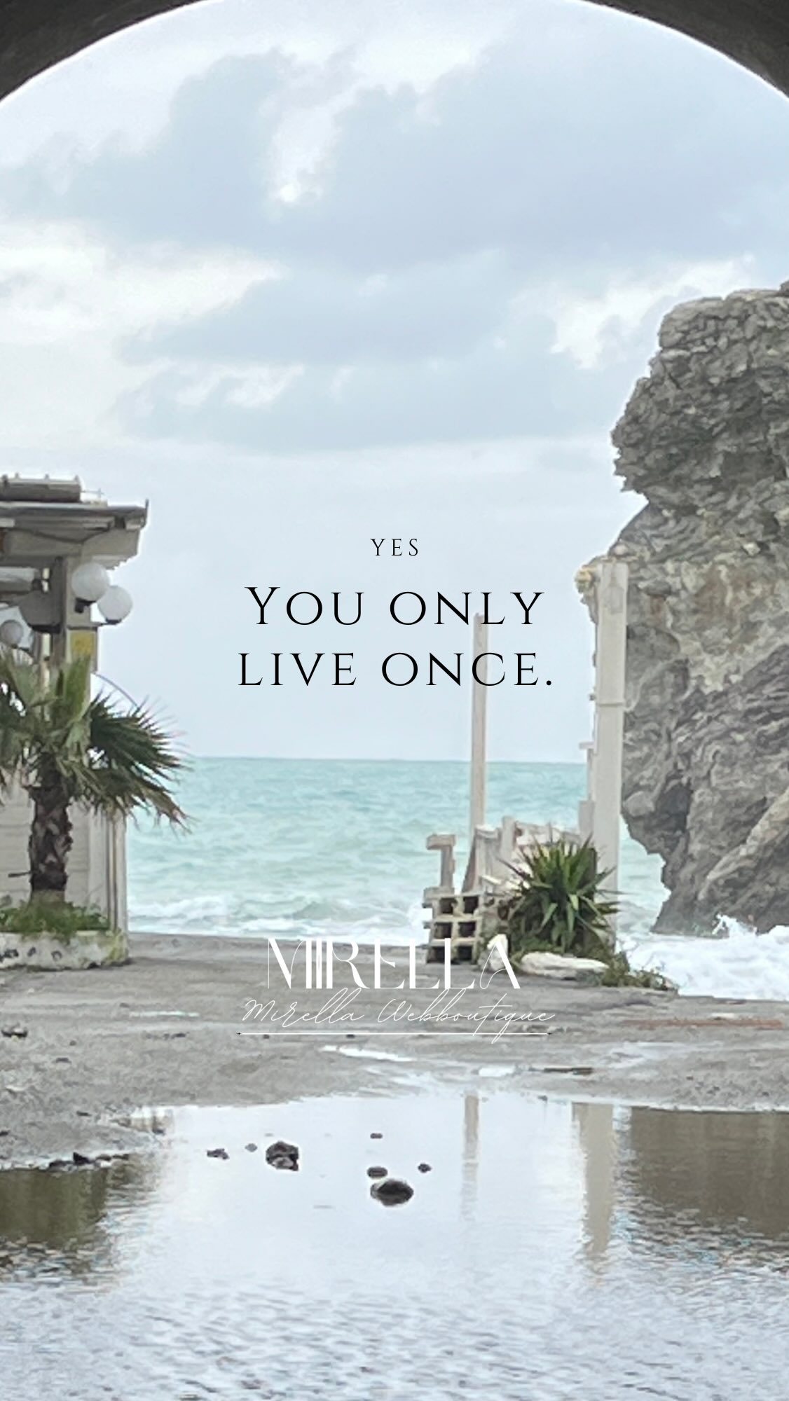 Nicht jeder Weg ist einfach. Aber jeder Weg, den man aus Mut geht, verändert alles. Ich habe auch gezweifelt, und trotzdem bin ich diesen Schritt gegangen. Man lebt nur einmal, denkt darüber nach…. #neuanfang #mirellagoestoitaly #italy #dolcevita