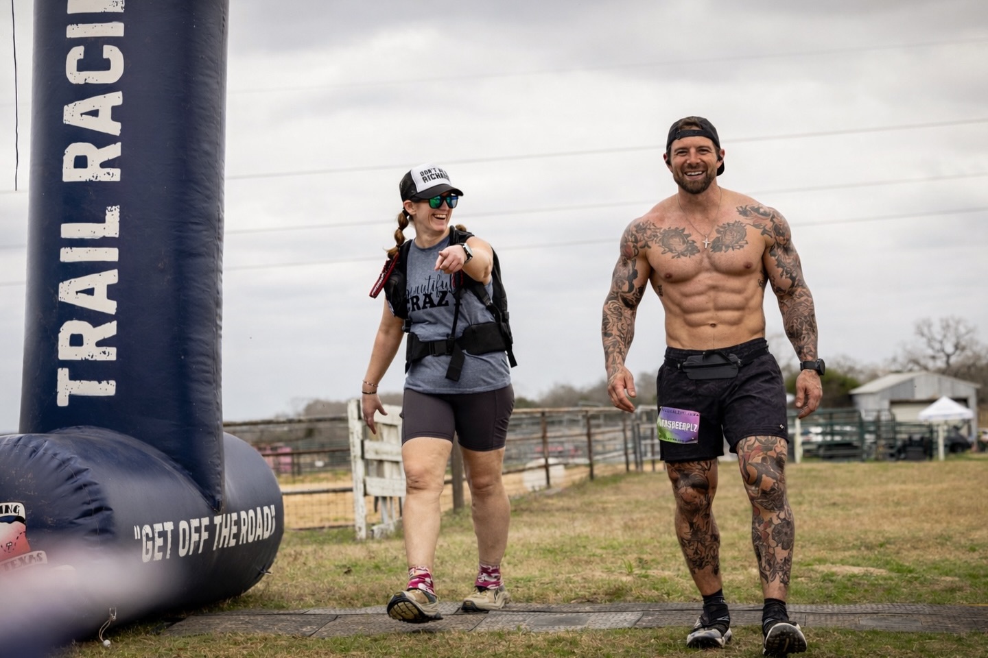 9/100 hours of the JACKEDalope Jam. 💪🏼 🐰
“Hey look the photographer is RIGHT THERE!”
Just about one hour till dark, hot food is on the blackstone ready for the runners to get hungry!
#jackalopejam #trailracingovertexas #trailrun #ultrarunning #texasrunning