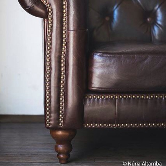 #goodmorning #chesterfield #design #barcelona #spaces @nuriaaltarriba