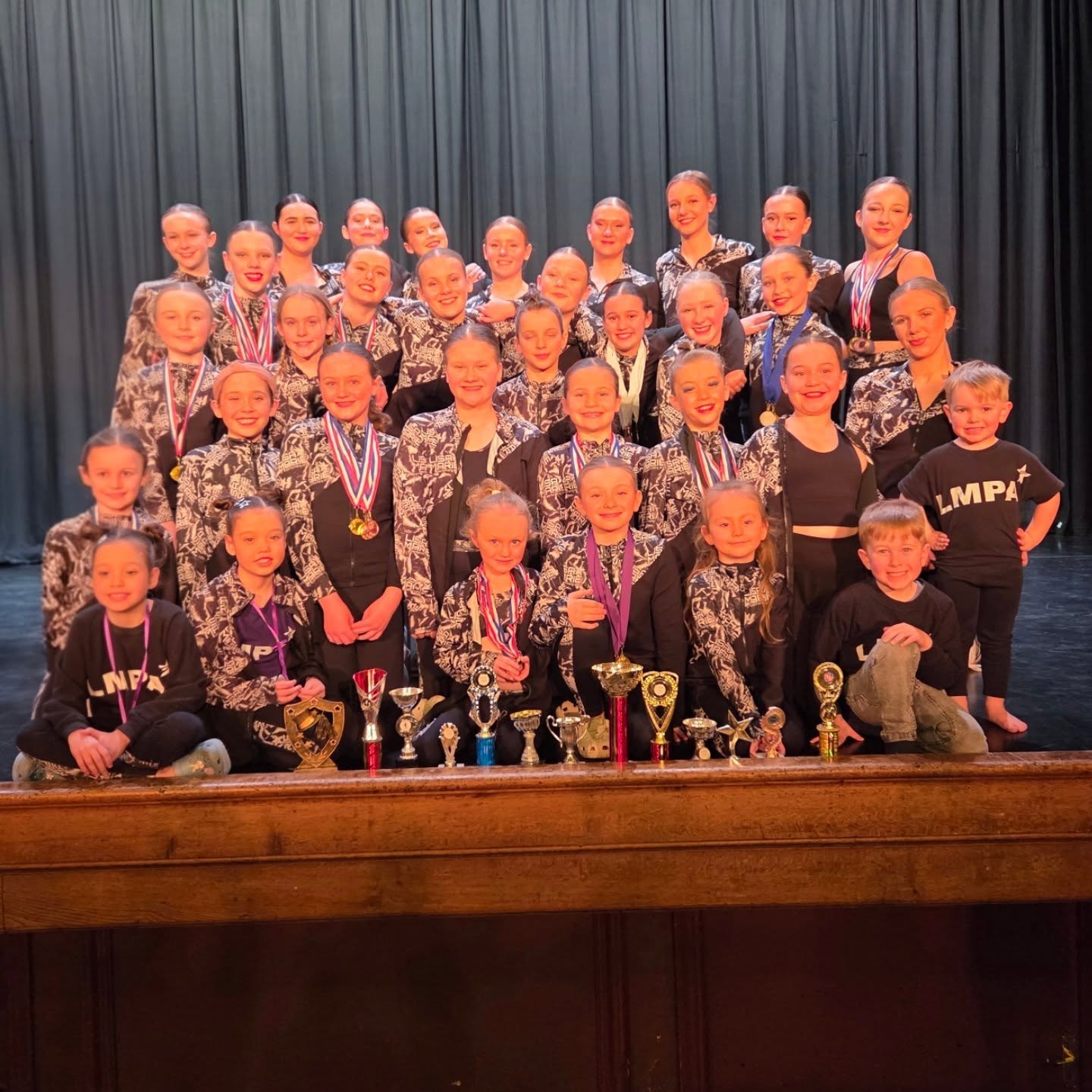 š Valentines Dance Festival š
What a fabulous 4 days we have had competing at the Valentine Dance Festival! We are so proud of all of our wonderful dancers!
Watching you all shine on that stage and seeing the love and support you have for one another is the most amazing and special thing to be a part of āØļøā¤ļø
Thank you @bettany_dance for having us and hosting such a lovely festival! It was also lovely to catch up with @generationdance_ this week. We loved watching such fab routines from all the schools š„°šā¤ļø
#lmpa #lisamarieperformingarts #comps #team #dancecomps