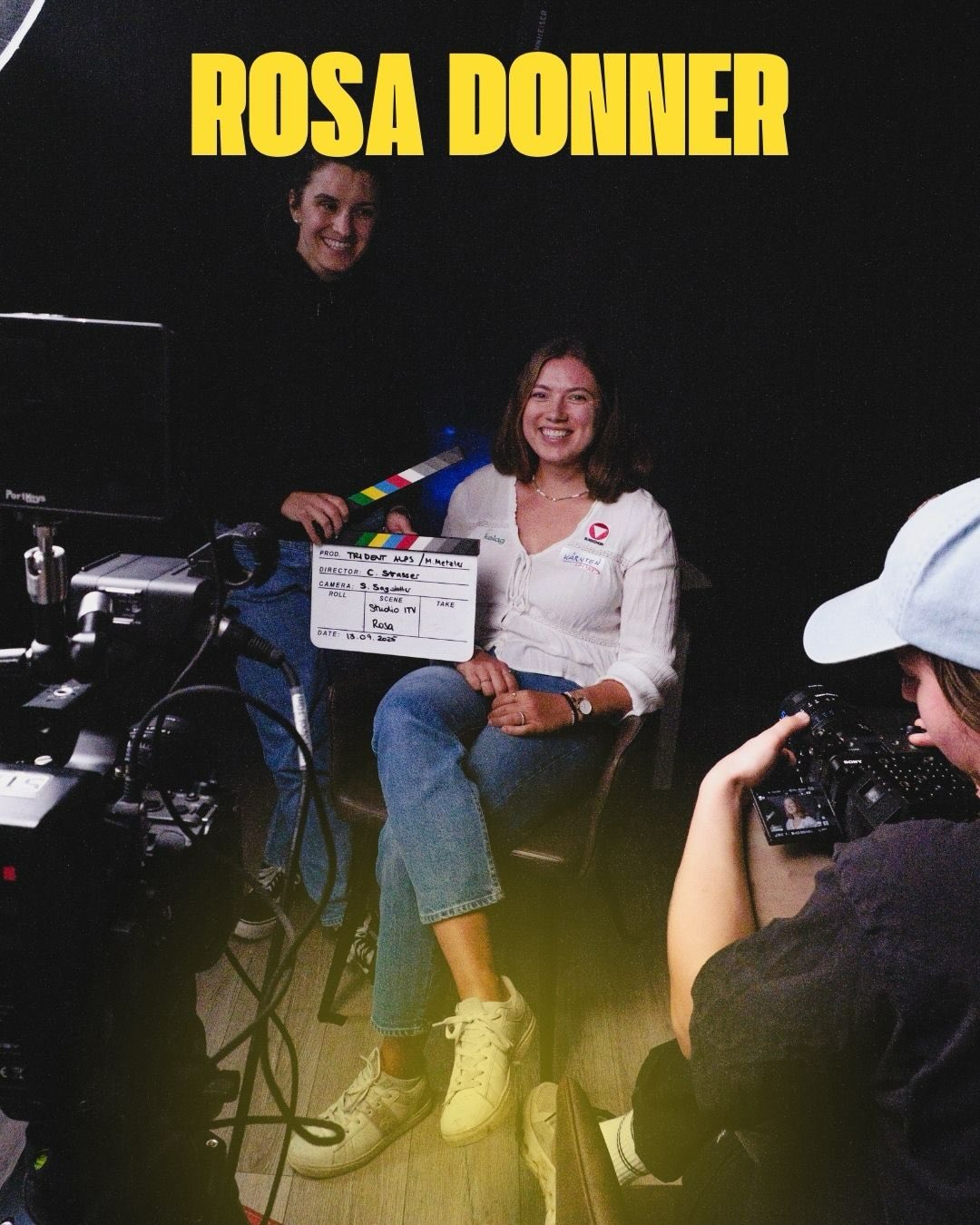 Manchmal braucht’s einen kleinen Schubs von der großen Schwester und @rosa.donner ist mit einem großen Grinsen und voller Motivation dabei 💥
Und das mitten in den Olympia-Vorbereitungen ⛵️
#trinomissailing #femalesailing #aegean600 #olympics2028