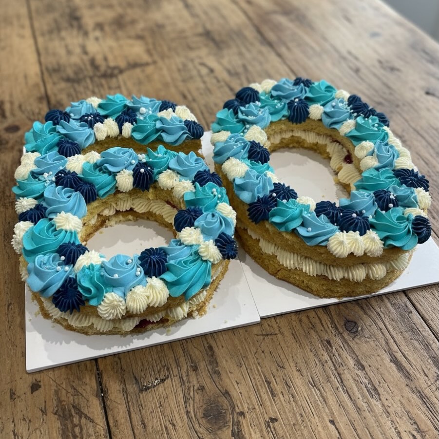 Number Cakes, one of my favourite birthday cakes to make, and believe me they are not small !!!, Non of the small number moulds here!!!
This one was made without dairy & gluten
#numbercakes #celebrationcakes #swindonbaker #birthdaycakes #madewithoutgluten