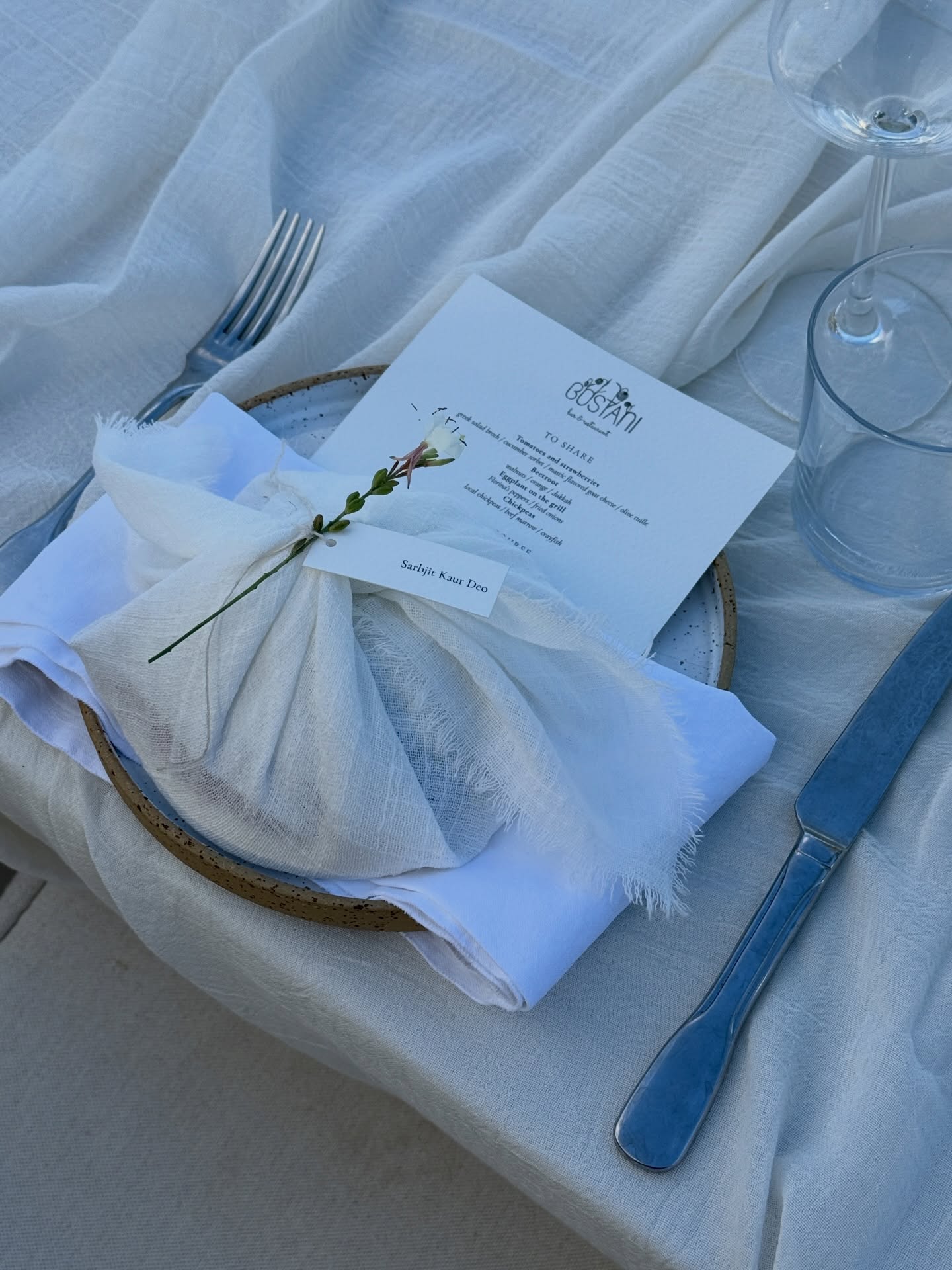 wrapped with intention🤍
a softer, more sustainable way to present a wedding favor, thoughtfully designed for every guest.
#weddingdetails #weddinginsifnos #sifnos #sifnoswedding #greekislandwedding