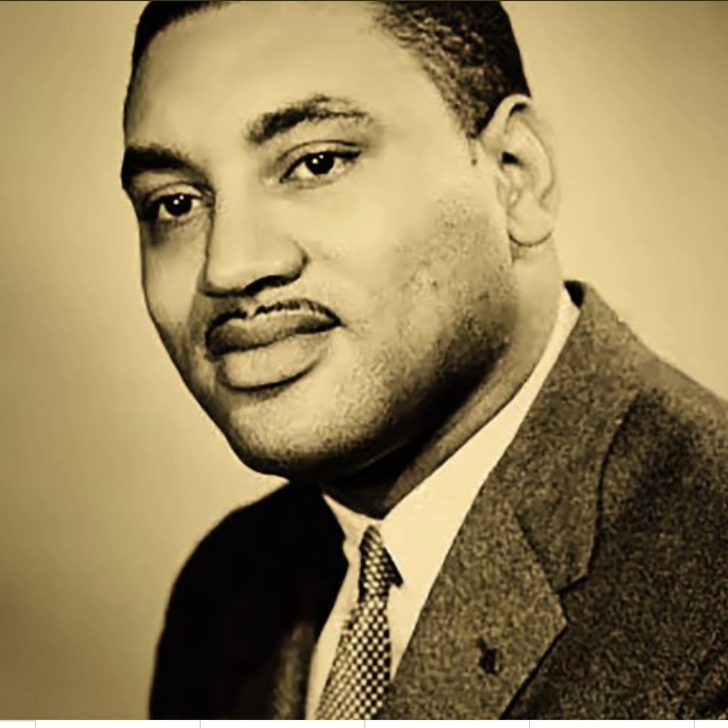 McKinley Thompson Jr. Who was born in Queens, New York!!( love that part) broke the color barrier as the first black American to work for a major auto manufacturer when Ford Motor Company hired him in 1956. Ford tapped Thompson and other designers to produce conceptual sketches for a new vehicle in 1963. The result was the first-generation Bronco, which carried many of Thompson’s design touches over the decades. Thompson also contributed to the Mustang coupe, early 1960s Thunderbird models, and a Ford GT40 racing car. Thanks to McKinley Thompson and others like him, who laid the groundwork for all up and coming in the automotive industry! We at Rally Radio are thankful for your hard work!!
#Ford #blackhistory #blackhistorymonth #bronco #gt40 #mustang #legendsofauto #thankyou #fyp