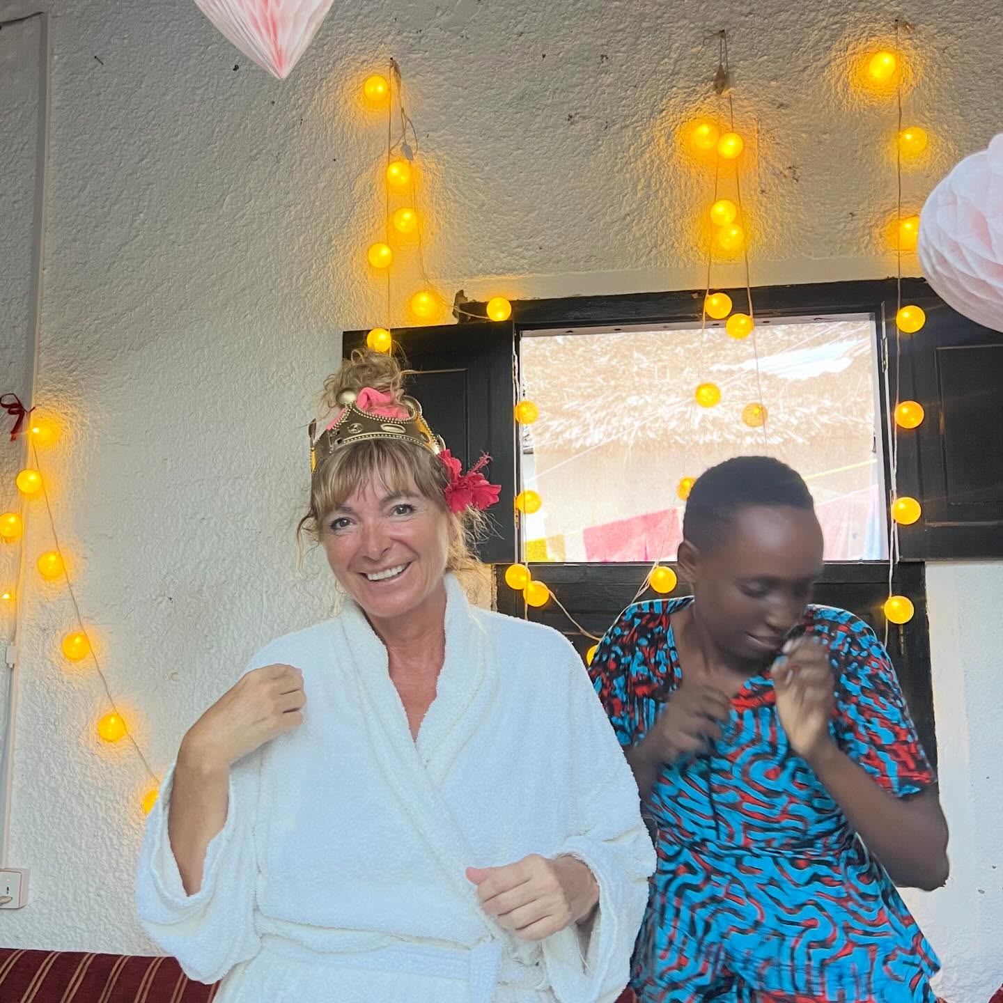 Our Cristina Maua, Queen of the flowers @tipsygipsydubai is back❤️❤️❤️❤️❤️❤️❤️❤️❤️❤️🌹💐🌺🌷🌺💐💐🌺