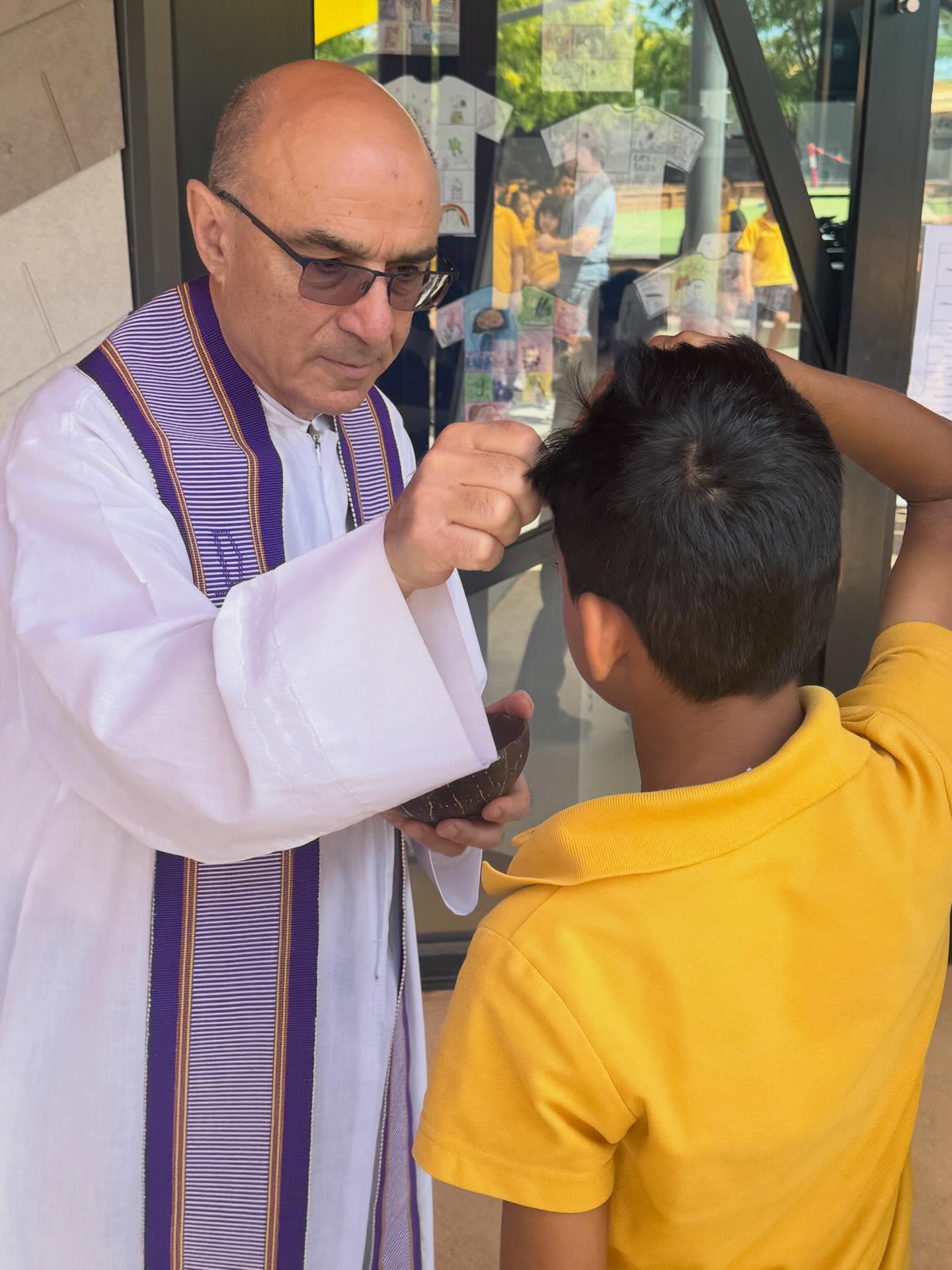 Over the past two days, our school community acknowledged two important events in our calendar — Shrove Tuesday and Ash Wednesday 💙💛
On Shrove Tuesday, the children enjoyed delicious pancakes while learning about the tradition of using up ingredients before the season of Lent begins 🥞✨
Yesterday, on Ash Wednesday, we gathered in prayer and reflection to begin the season of Lent. Fr John led us through a beautiful Mass and helped us to reflect on the importance of kindness, particularly through our words when interacting with others ✝️☺️💙💛