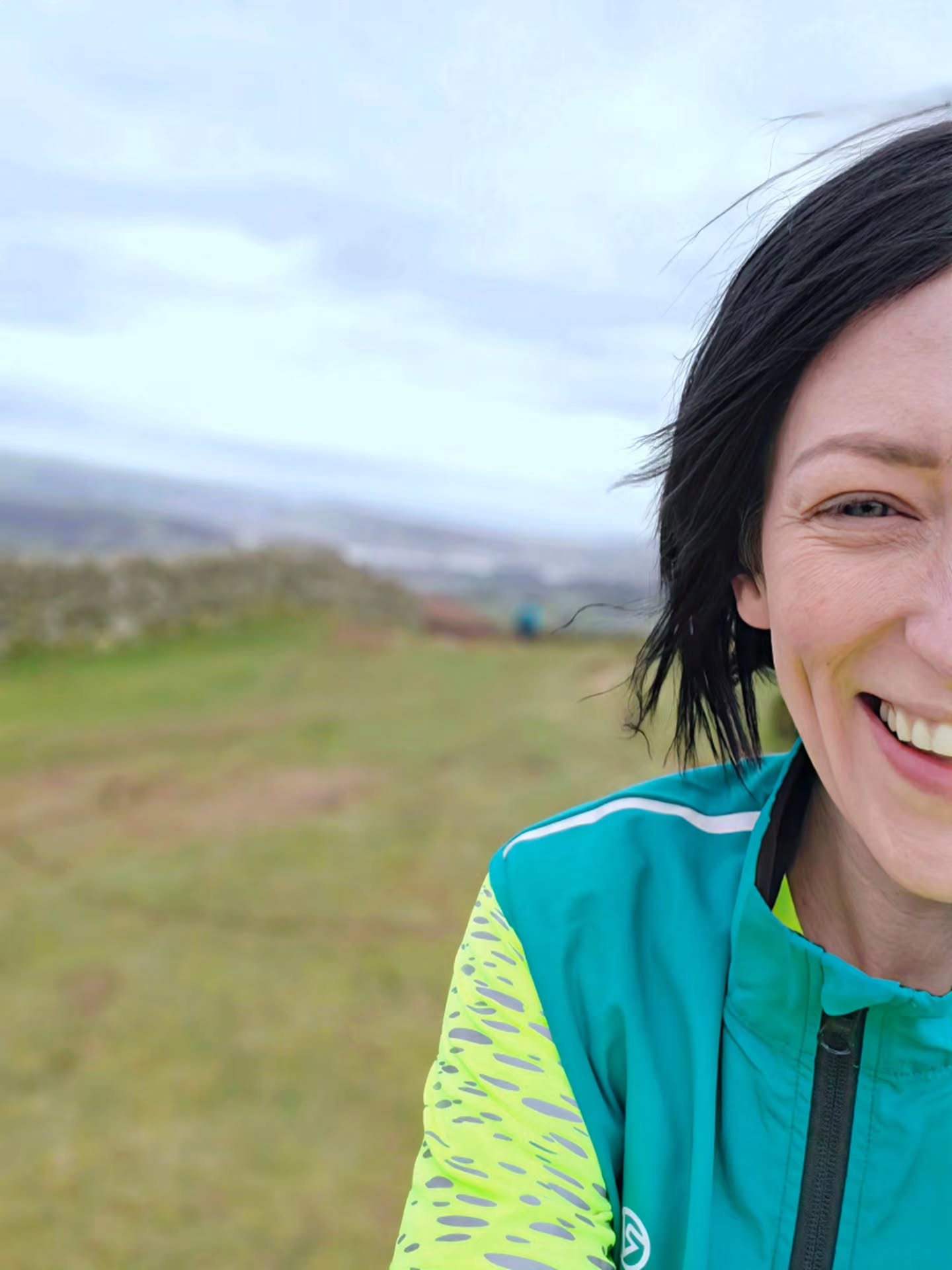 There’s nothing quite like a “gentle” hill run to absolutely humble you 😅
Legs burning. Lungs questioning every decision.
Hills: 1
Ego: 0
Who’s been lovingly destroyed by a hill this week? ⛰️
#feelingunfit #hills #mountainrun #trailrunner