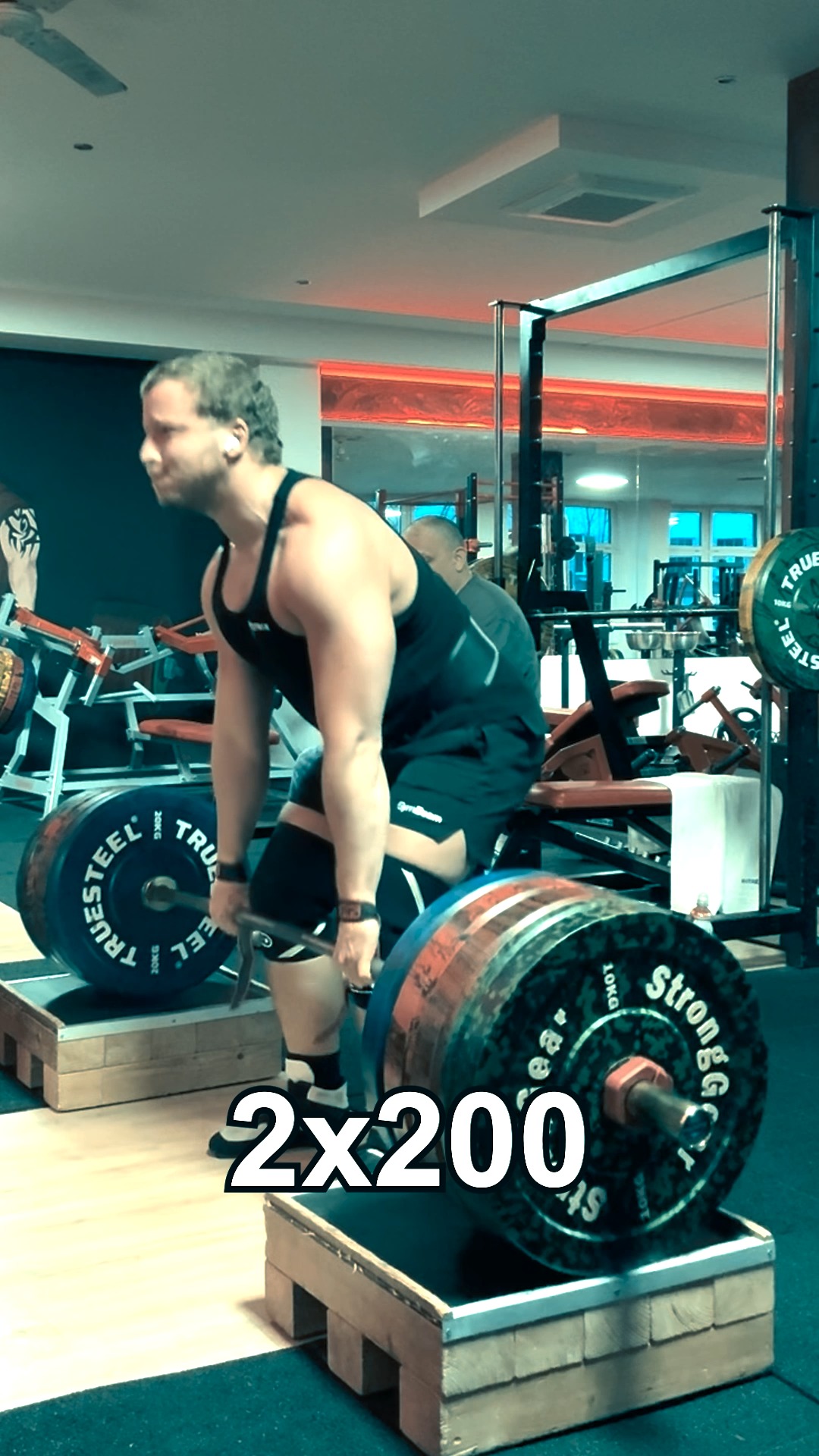 Doktor mi říkal, že prej mám místo zvedání extrémních vah dělat taky nějakou aerobku, takže jsem se podle toho zařídil 😂 Myslel jsem si, že jich bylo 10, ale bylo o jedno víc. 15 by šlo ještě bez kolapsu plic, 20 by šlo silově, ale umřel bych na hypoxii 😂