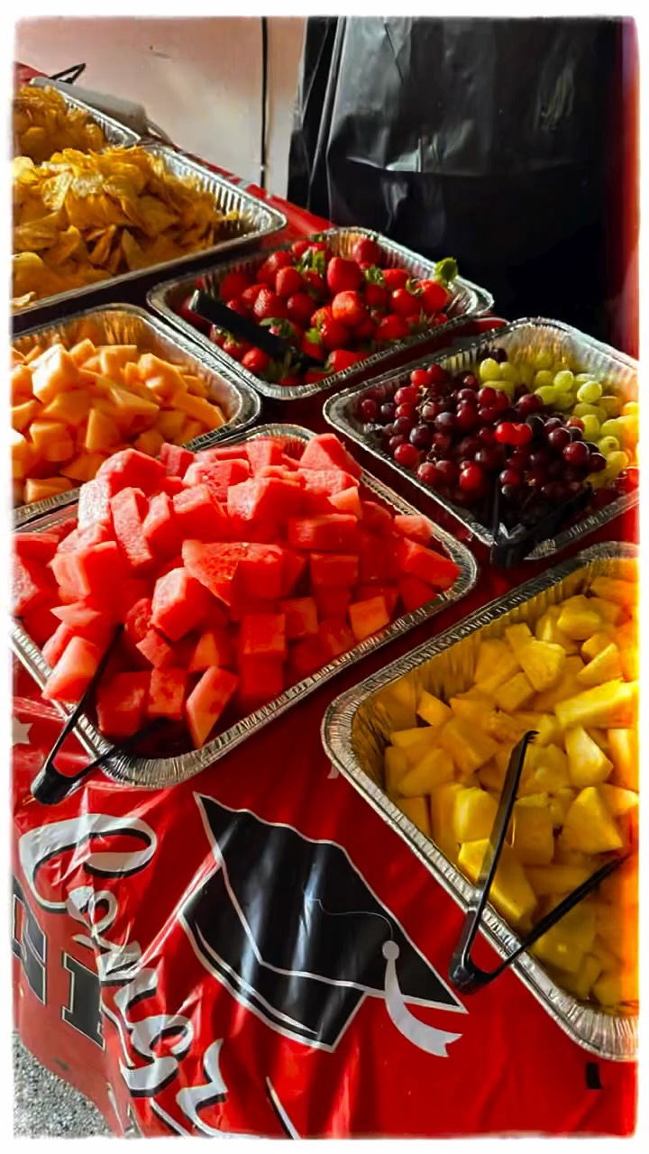 Book your graduation party with us! Pulled Pork Party Pack start at $12/person. Pulled pork sandwiches, seasoned kettle chips and slaw. *add fresh fruit and onion chip dip! The special is for pick up only.