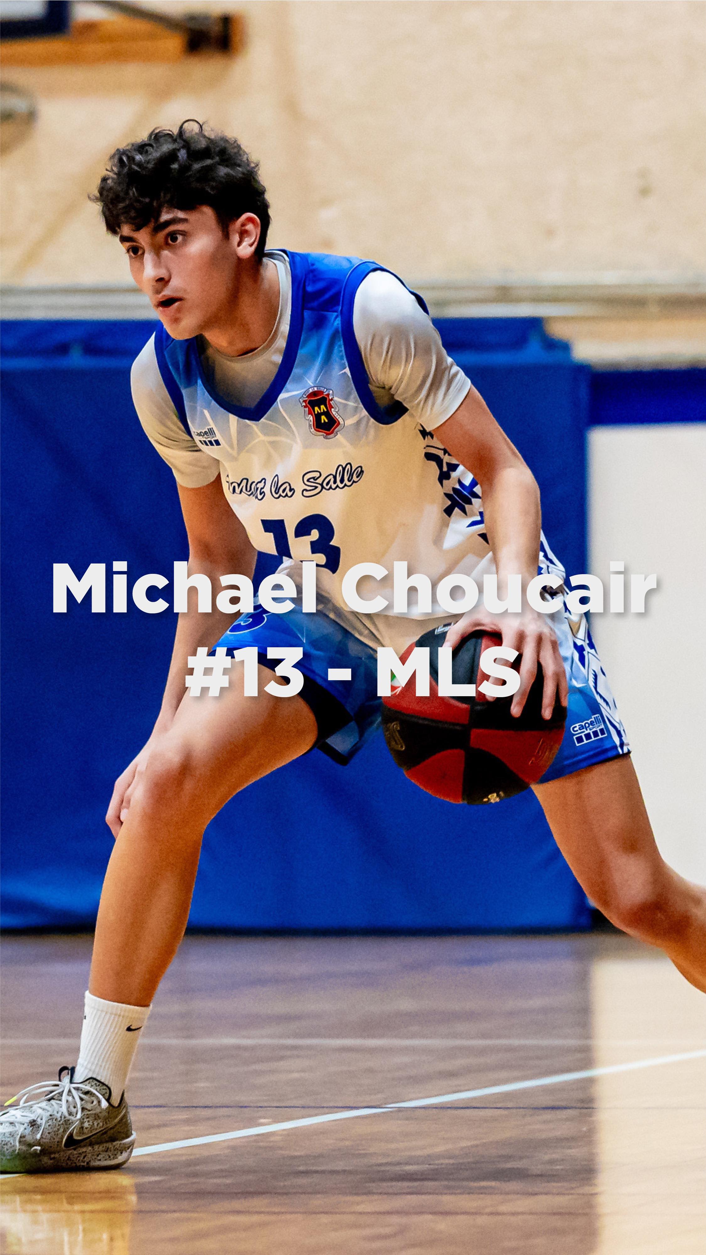 In his element💆🏻♂️