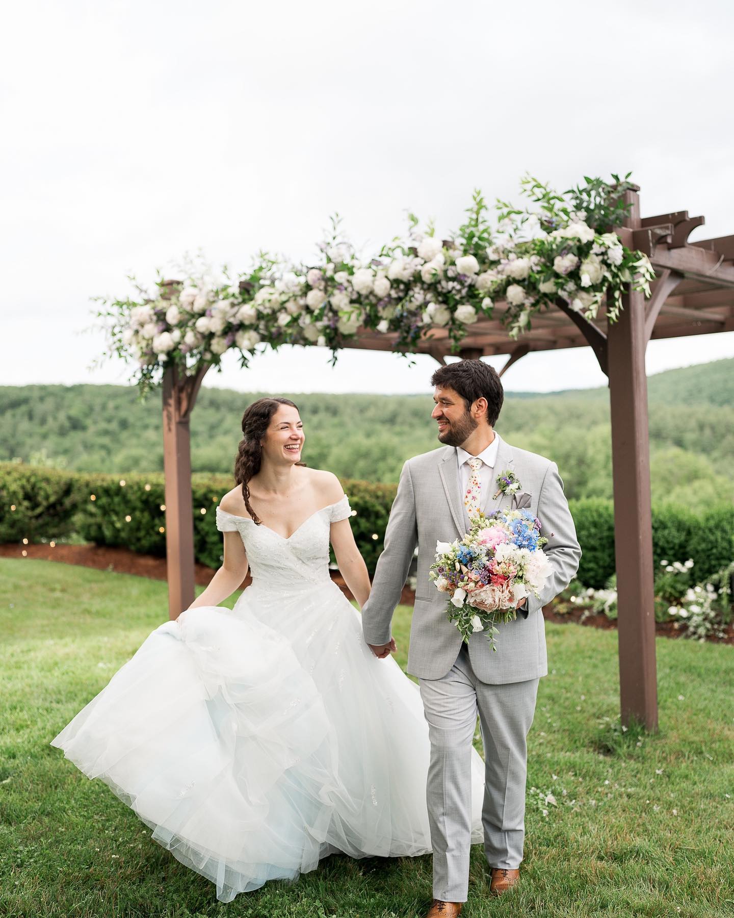 Sarah & Bryan’s June wedding was subject to pouring rain for most of the day (like every other couple who got married on a Saturday in New England this year…) but the skies parted and the rain let up for half an hour just as they were ready to say their I Do’s. And it was magical.
.
.
.
.
#bostonphotographer #newenglandphotographer #cambridgephotographer #bostonweddingphotographer #bostonengagementphotographer #newenglandweddingphotographer #bostonproposalphotographer #bostonfamilyphotographer
