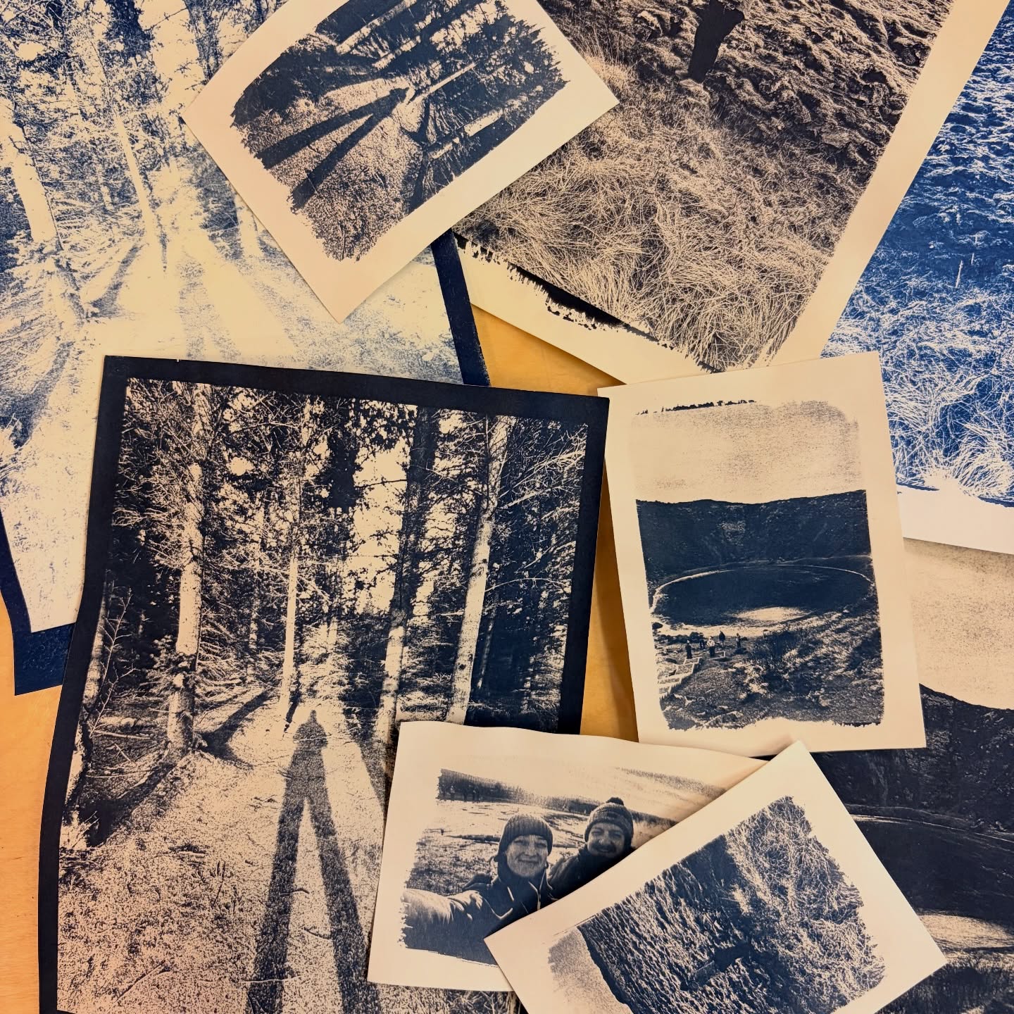 Exploring cyanotype tinting and toning~ using coffee! I have a cyanotype tint & tone workshop coming up soon at @creativecourseskent in Faversham. Keep a look out, announcements soon! 👀